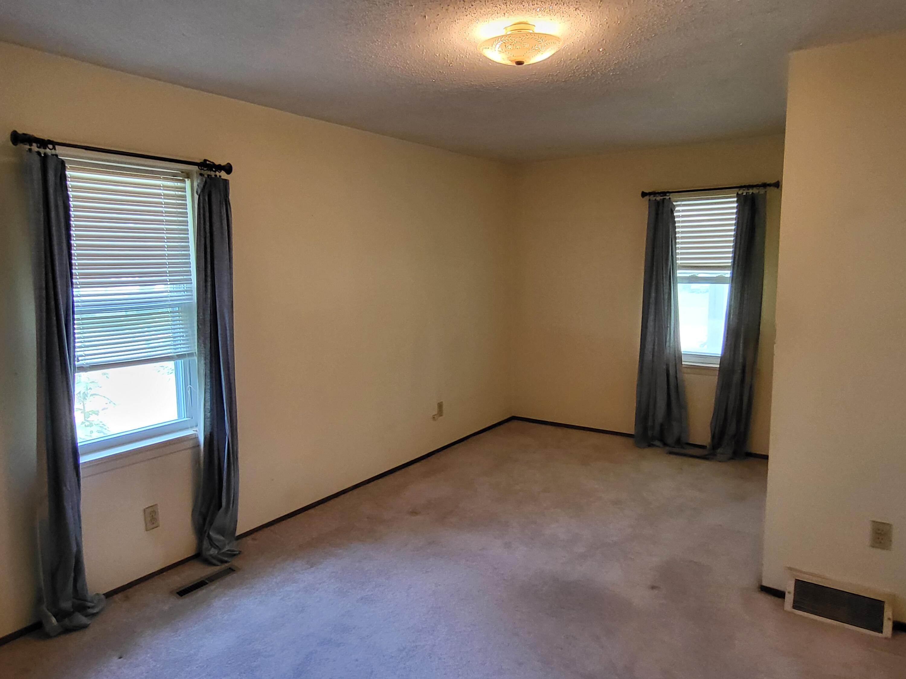 1503 Marshall Street Property Photo 8