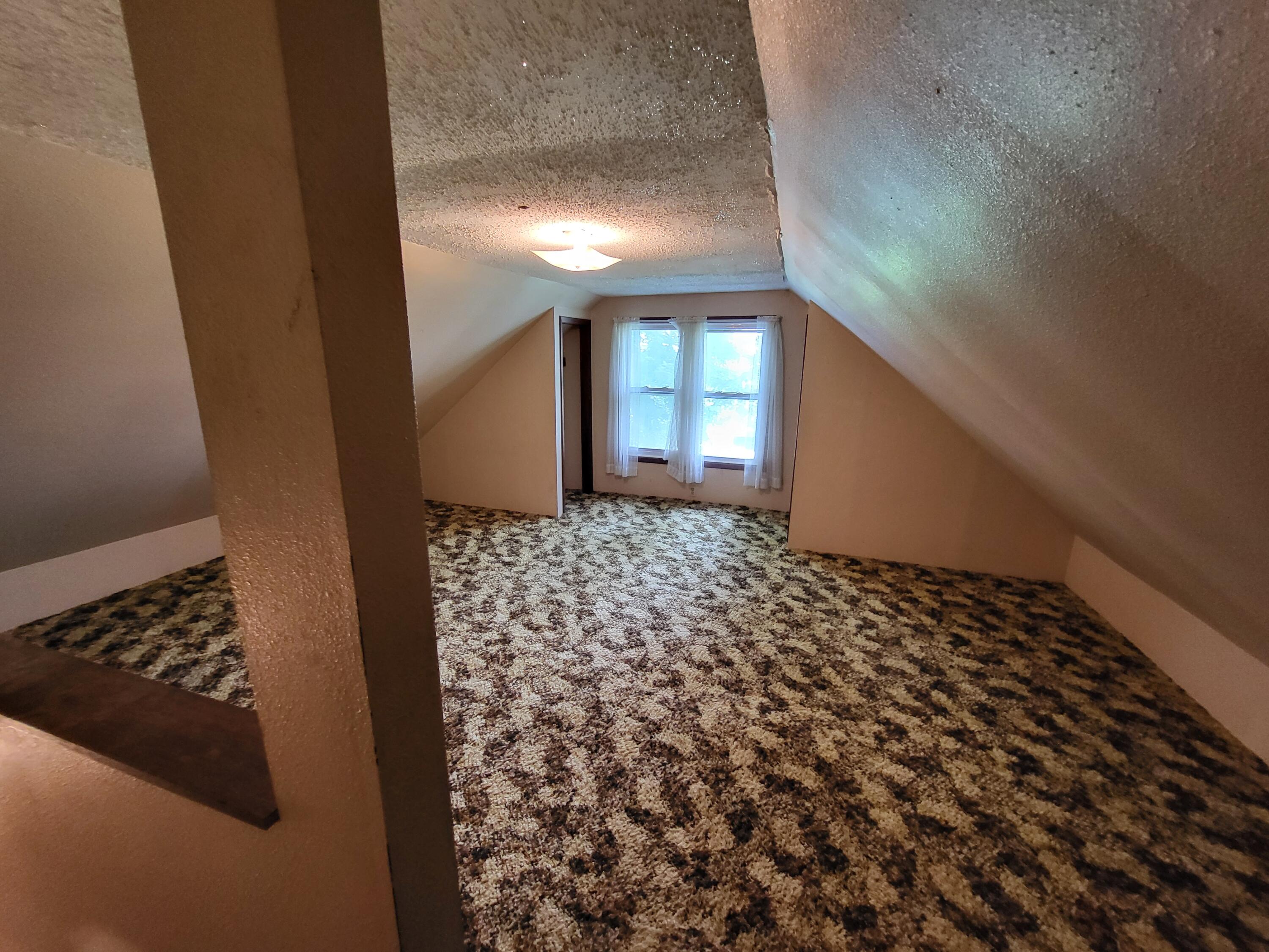 1503 Marshall Street Property Photo 16