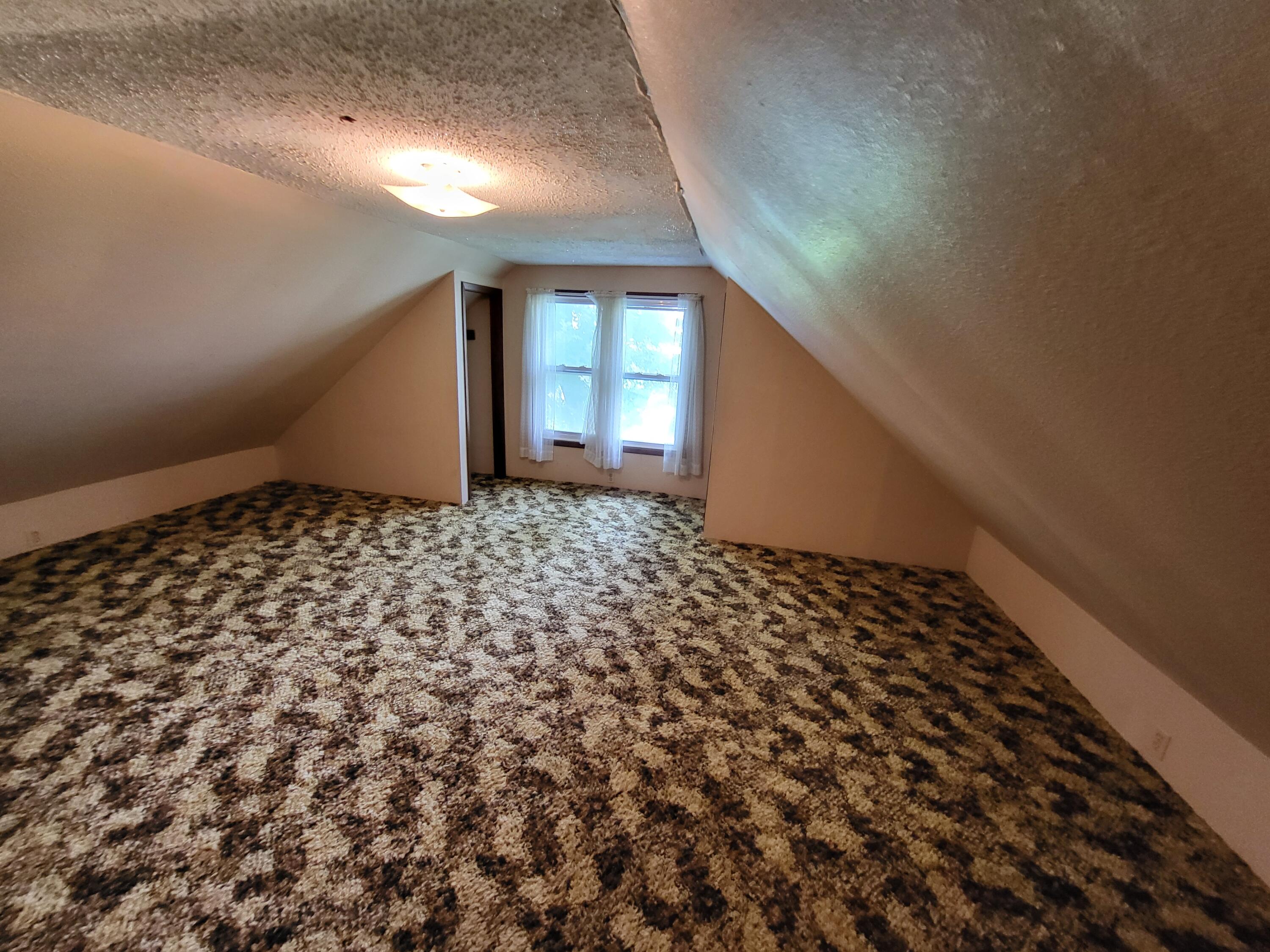 1503 Marshall Street Property Photo 17