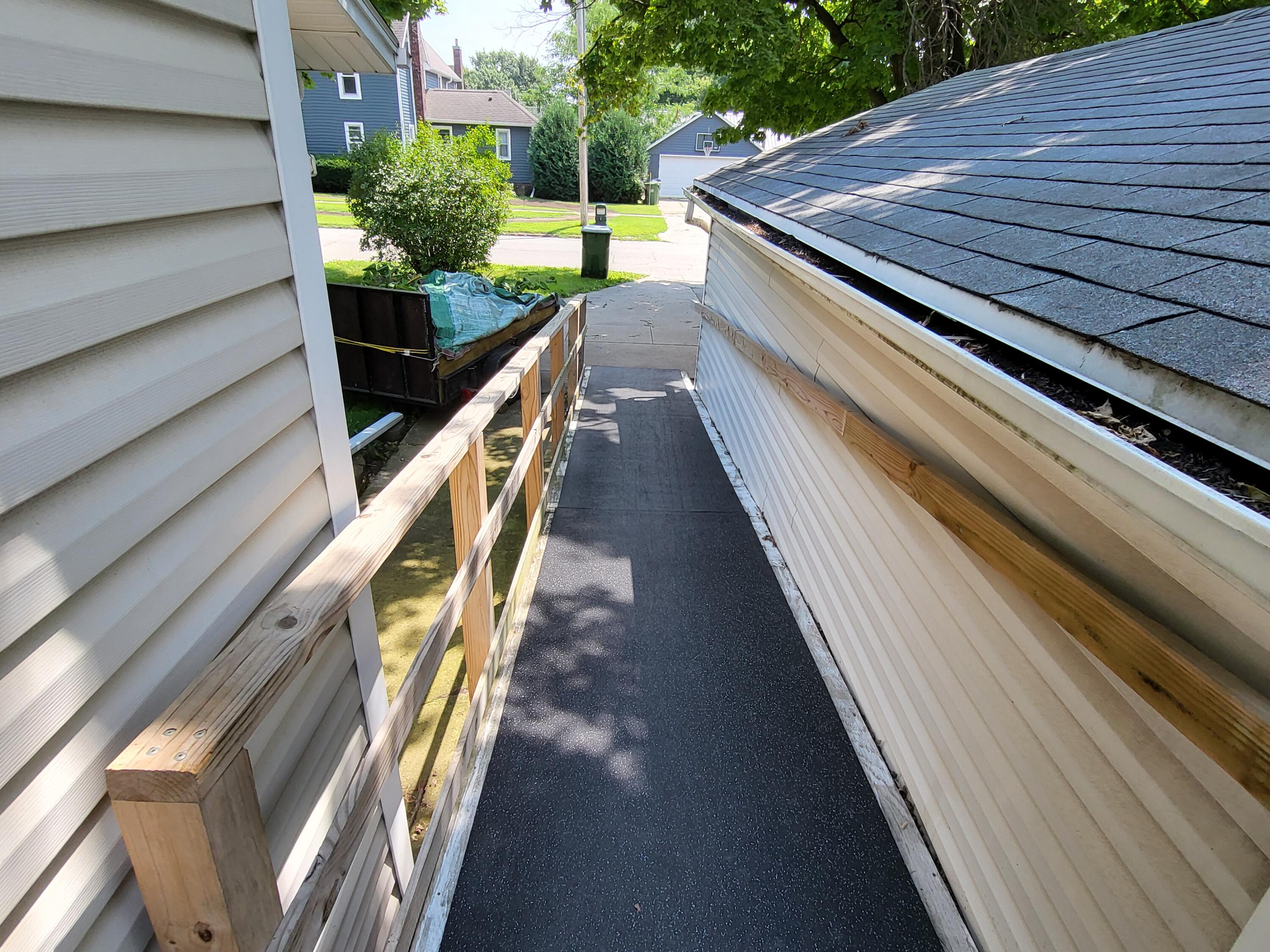 1503 Marshall Street Property Photo 22