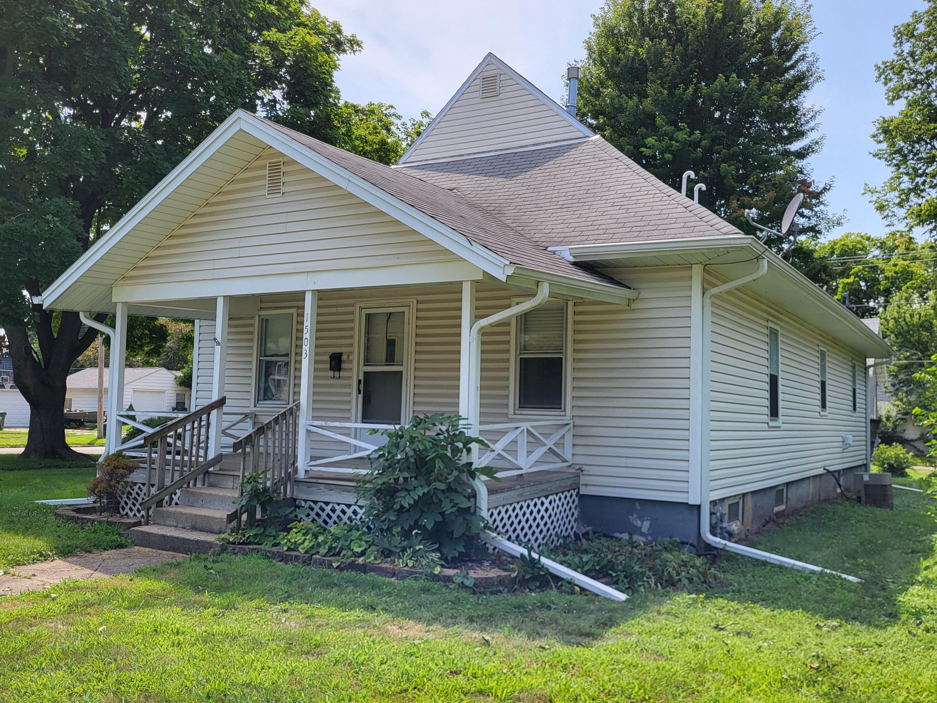 1503 Marshall Street Property Photo 25
