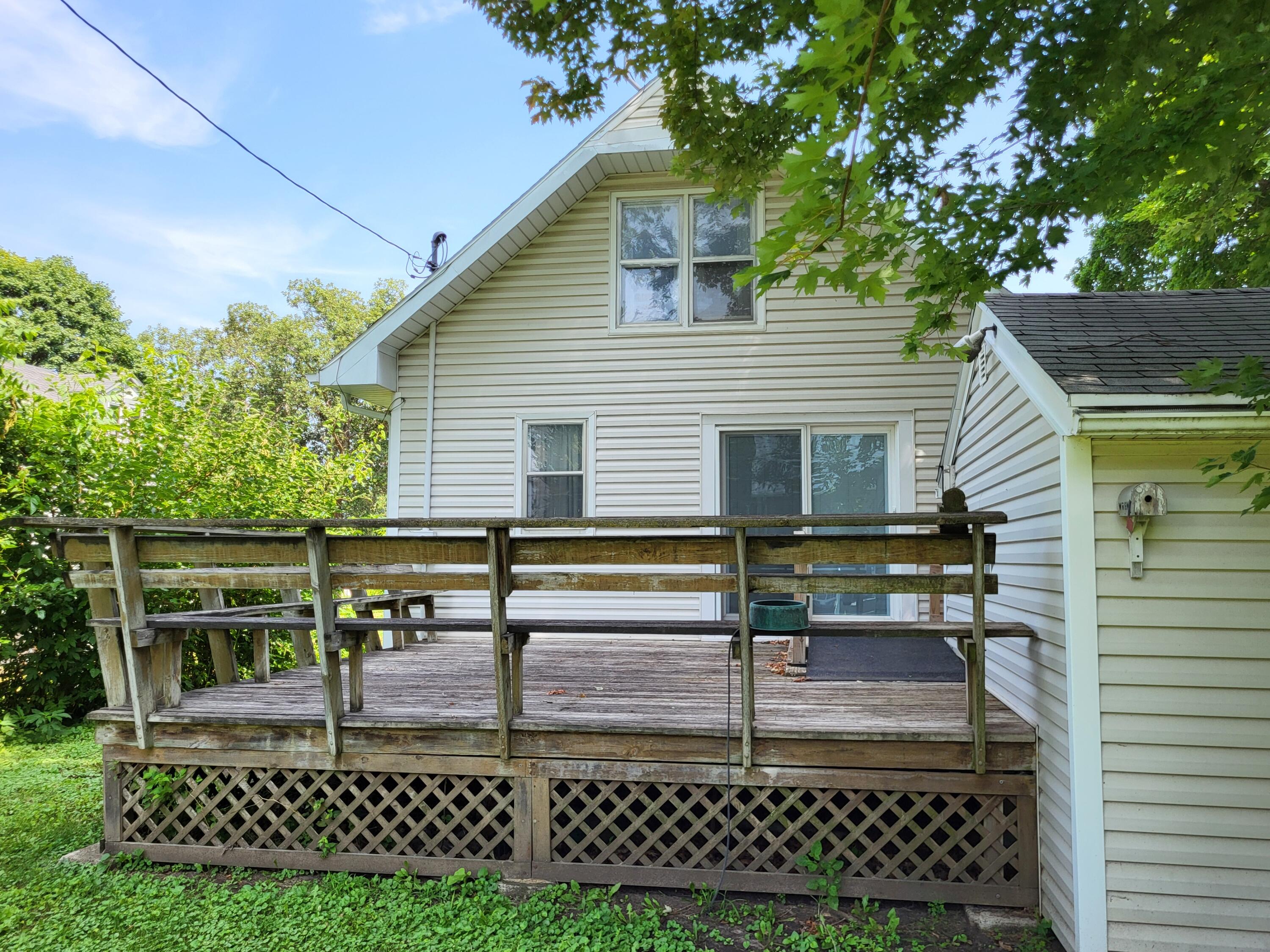 1503 Marshall Street Property Photo 28