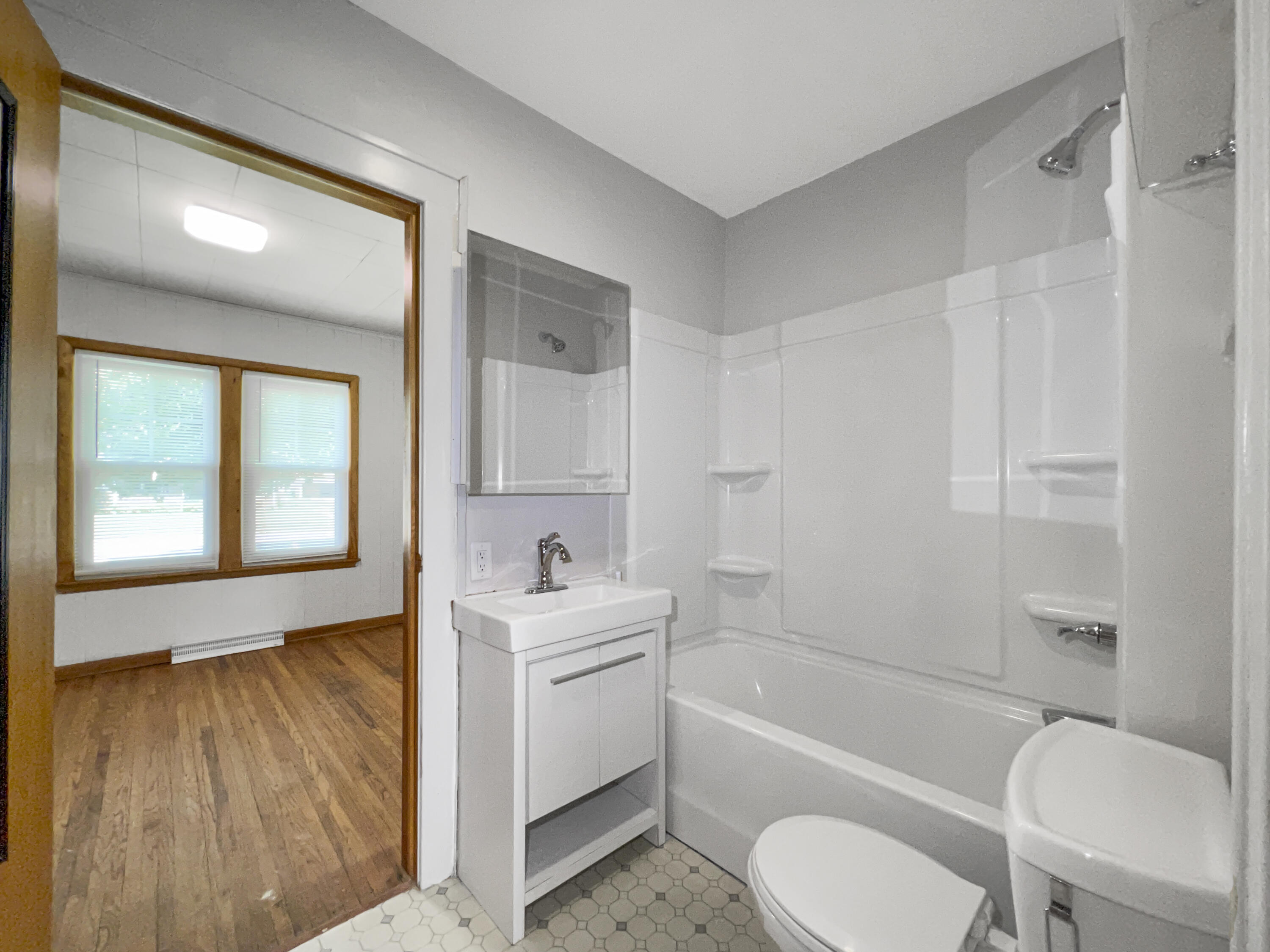 1220 Lincoln Way Property Photo 13