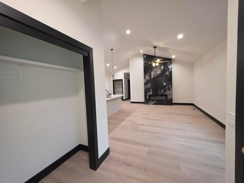 718 Ringold Street Property Photo 12