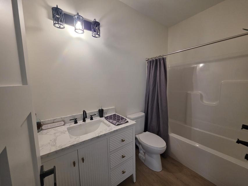 718 Ringold Street Property Photo 14