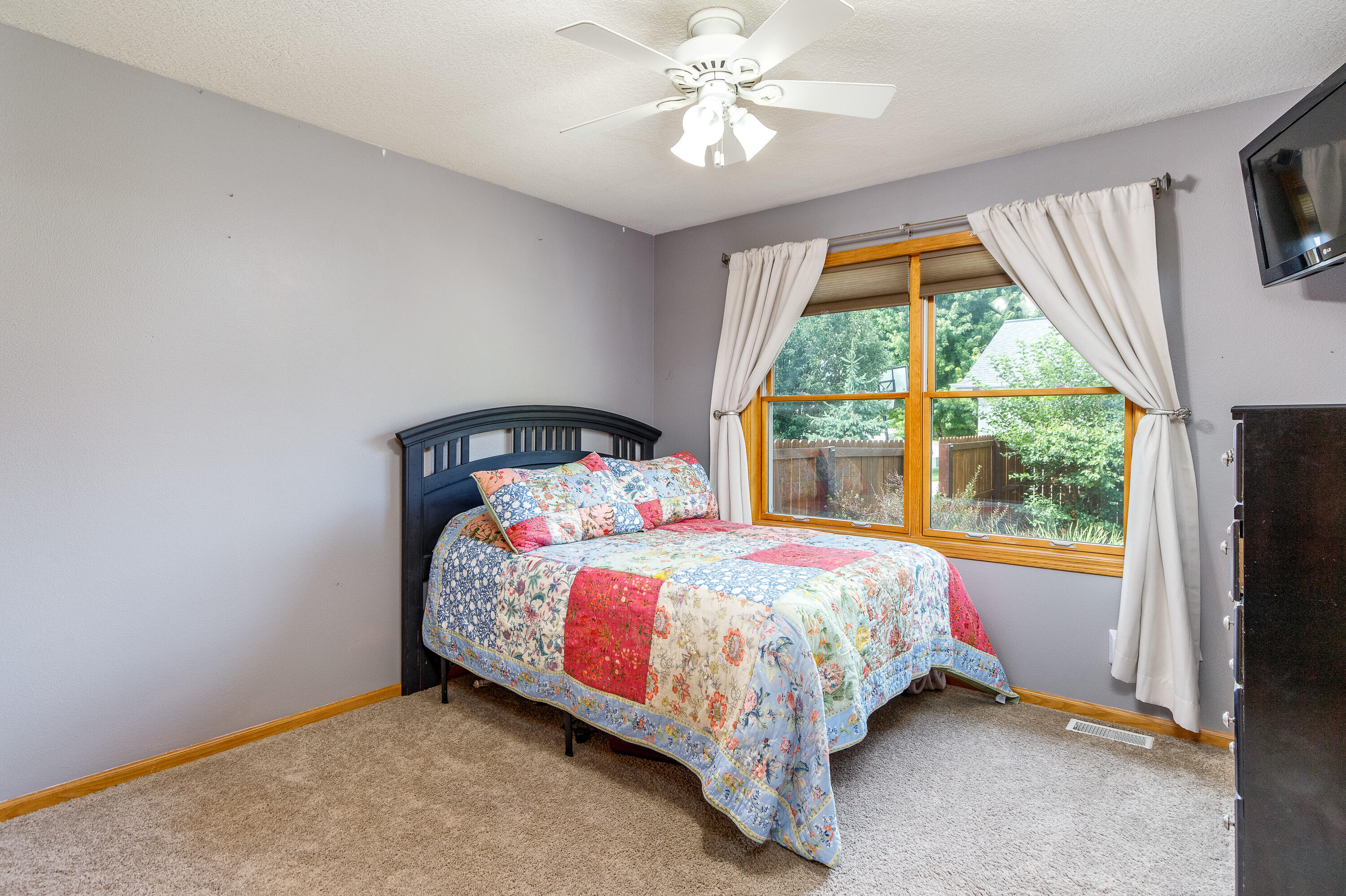 1811 Aldrich Avenue Property Photo 12