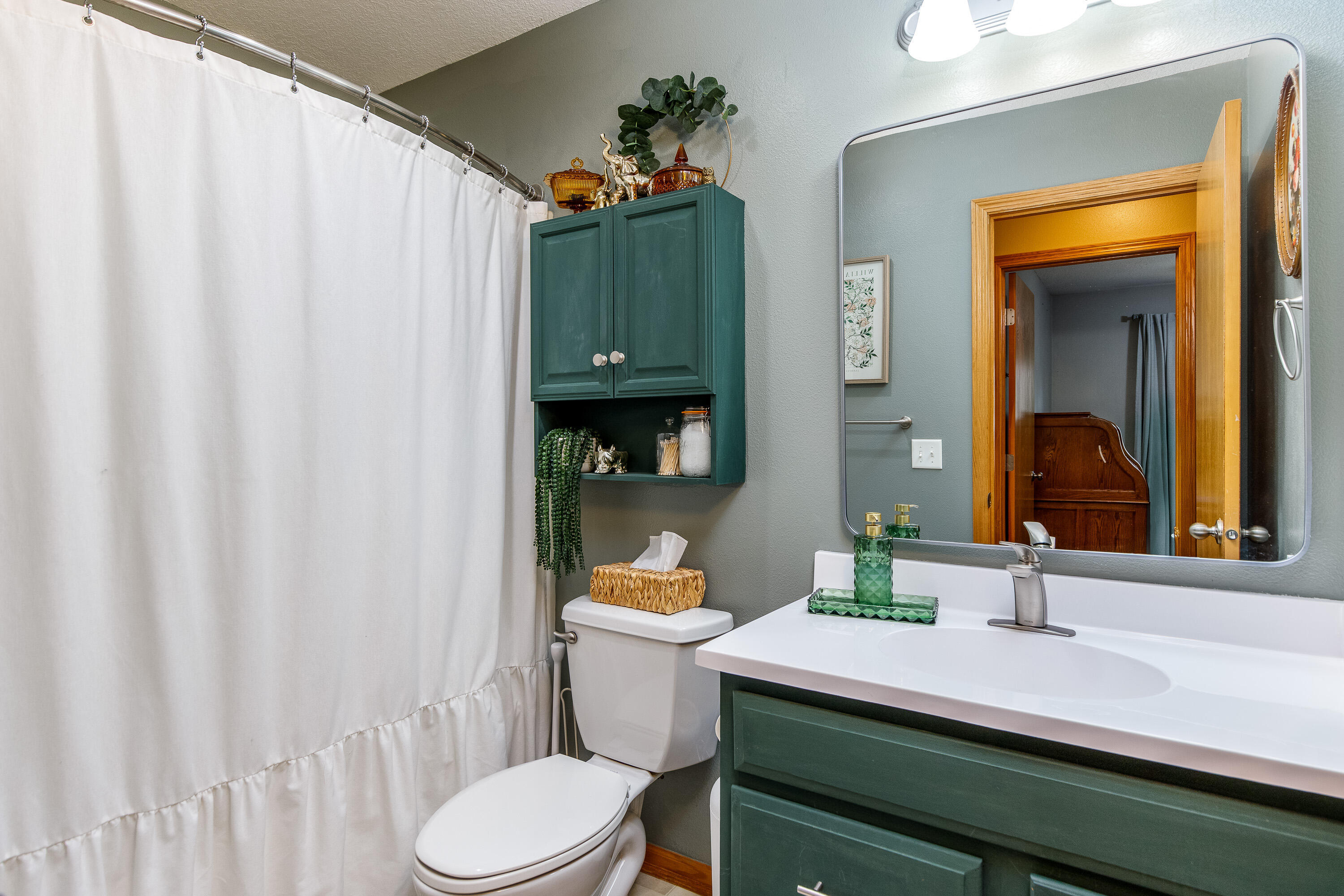 1811 Aldrich Avenue Property Photo 15