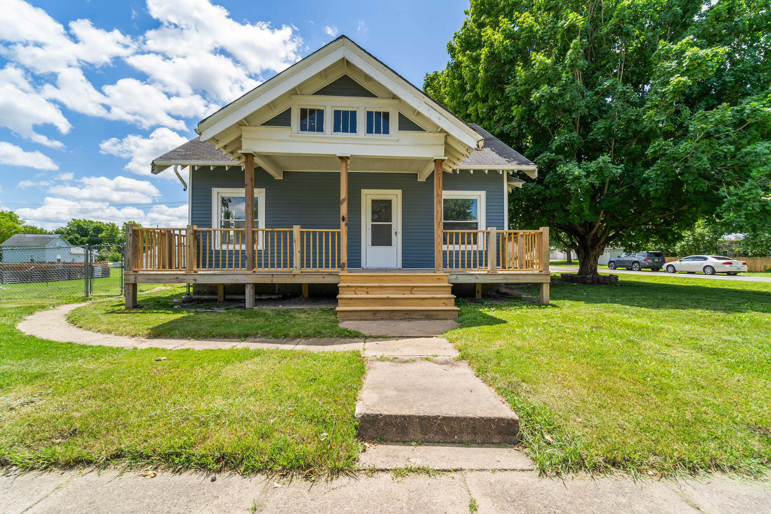 610 Fruitt Avenue Property Photo 1