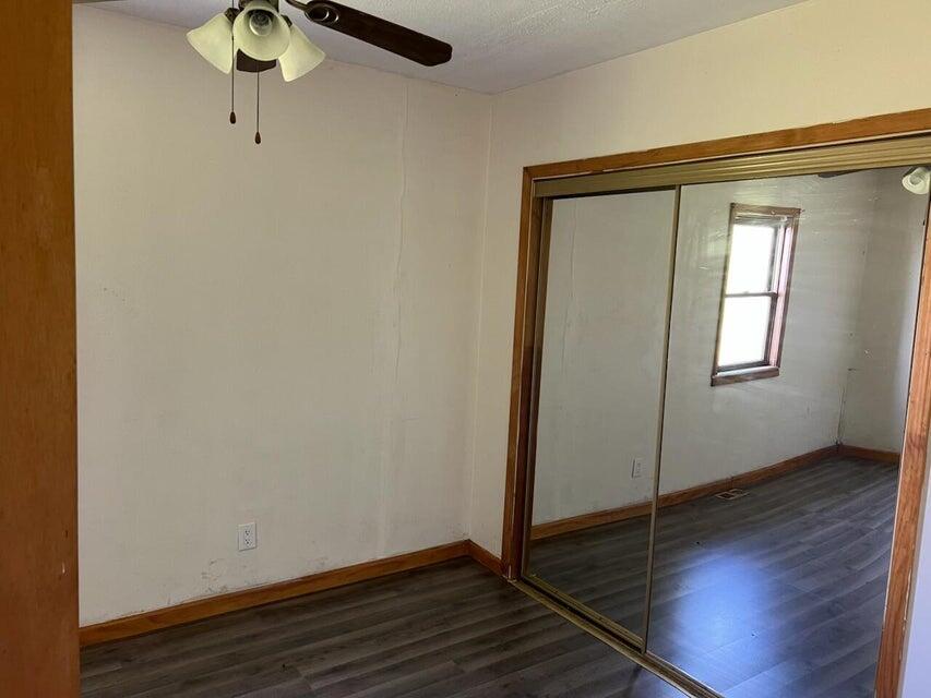 28076 690th Avenue Property Photo 5