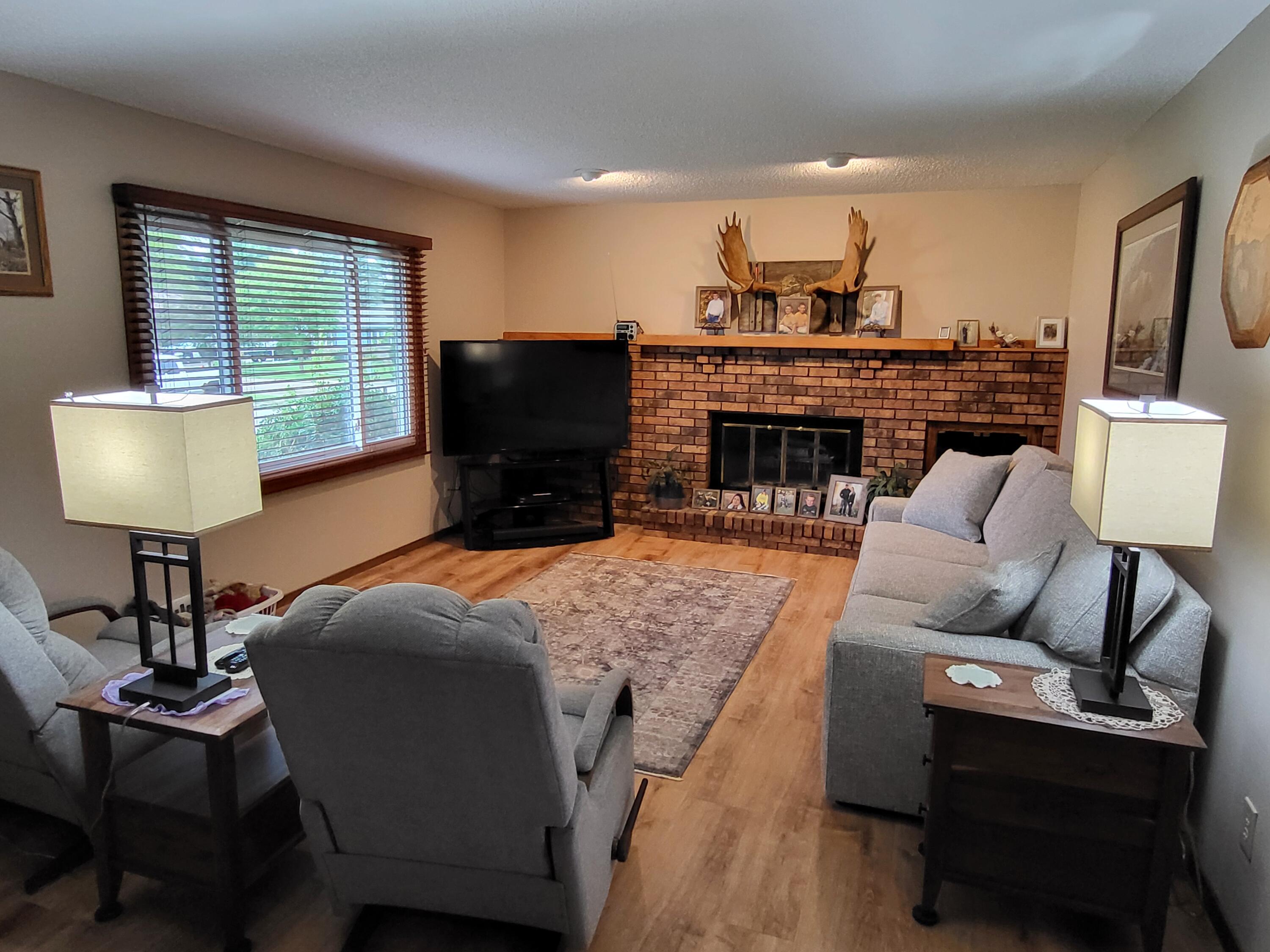 1424 Clinton Street Property Photo 4