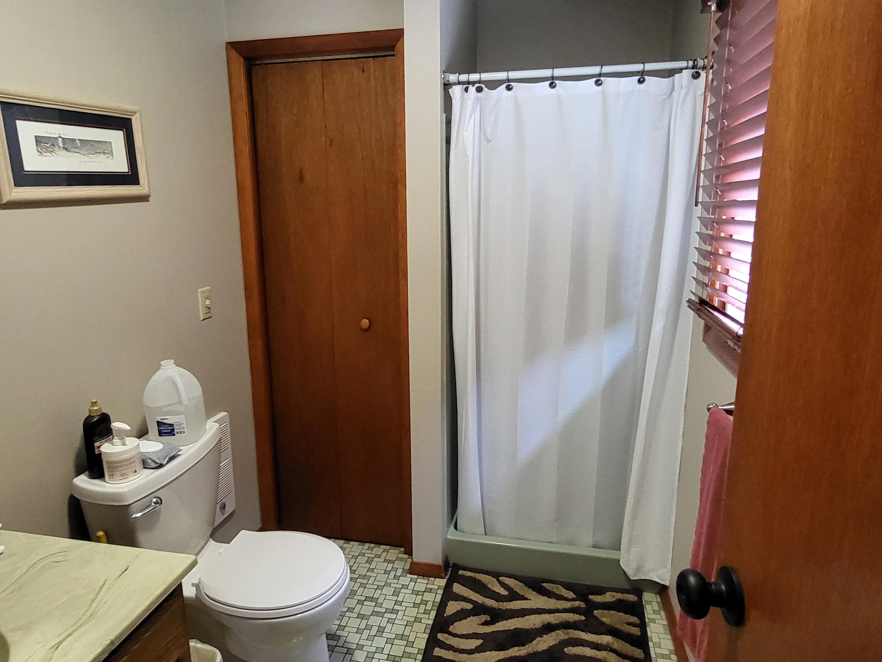 1424 Clinton Street Property Photo 11
