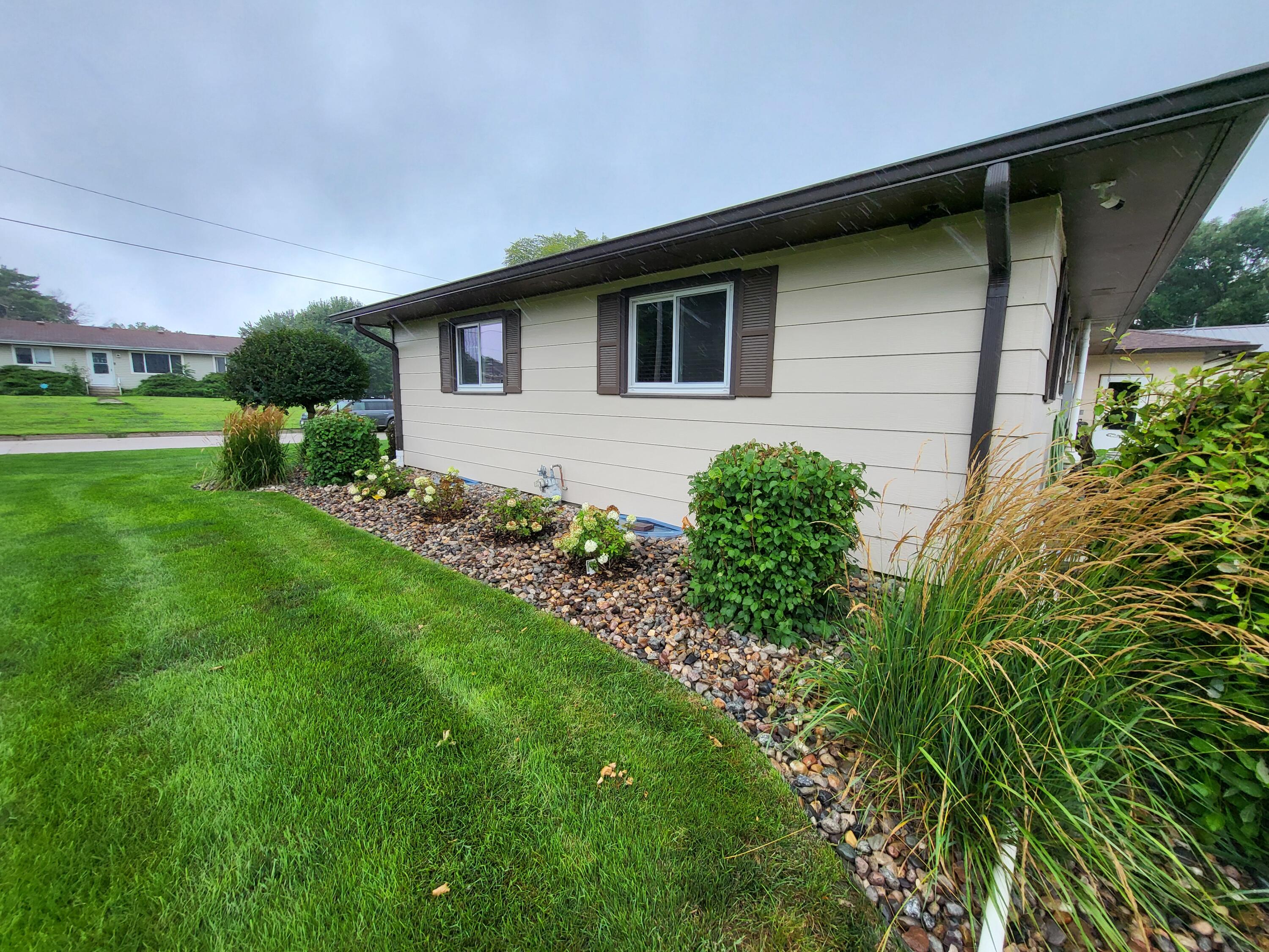 1424 Clinton Street Property Photo 24