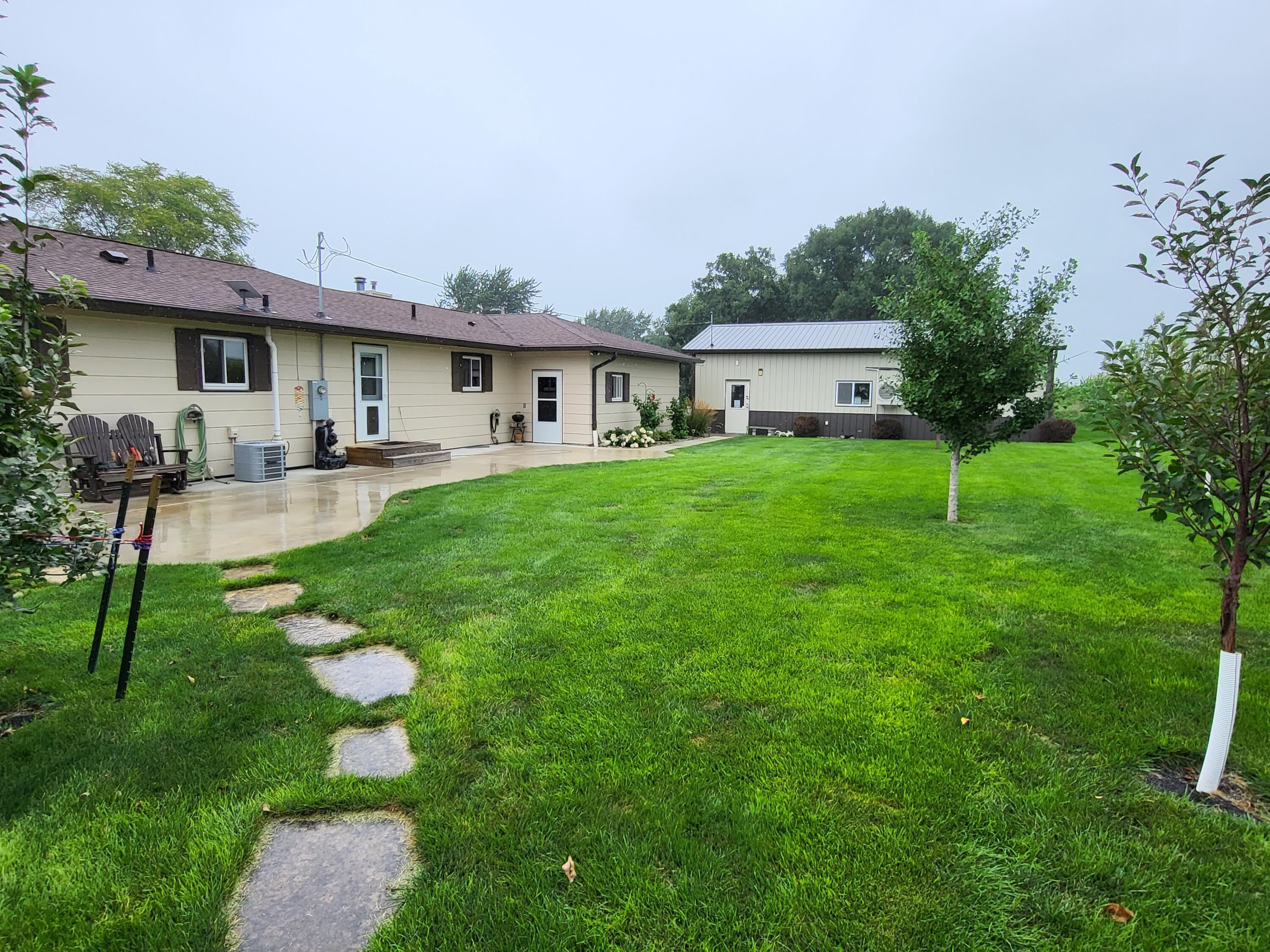 1424 Clinton Street Property Photo 25