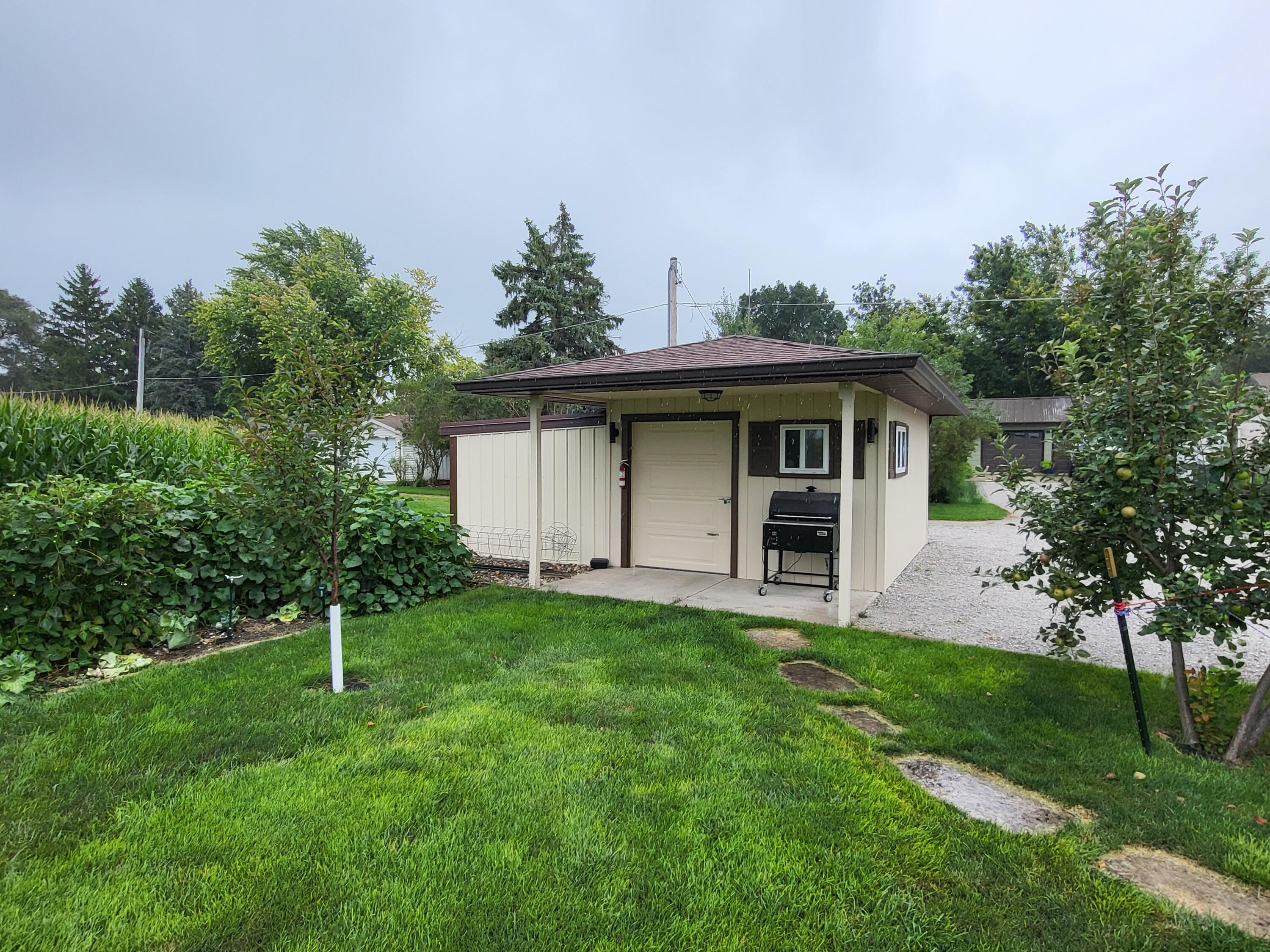 1424 Clinton Street Property Photo 35