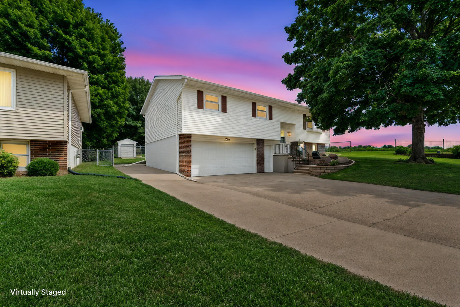 313 Lynne Drive Property Photo 2