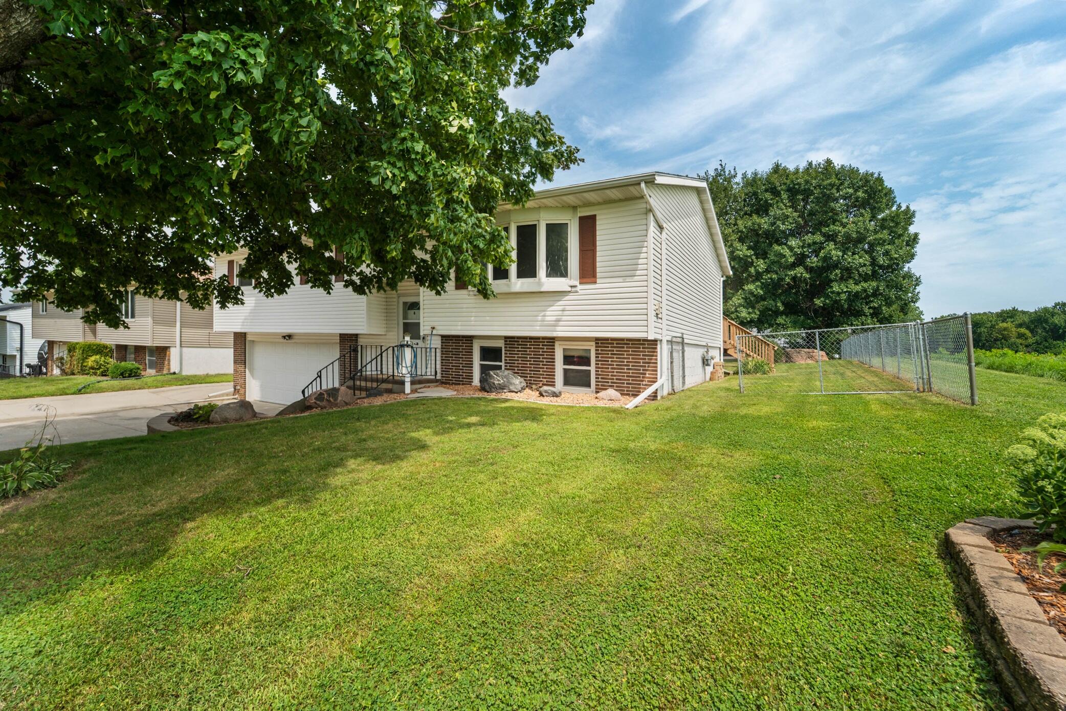 313 Lynne Drive Property Photo 4