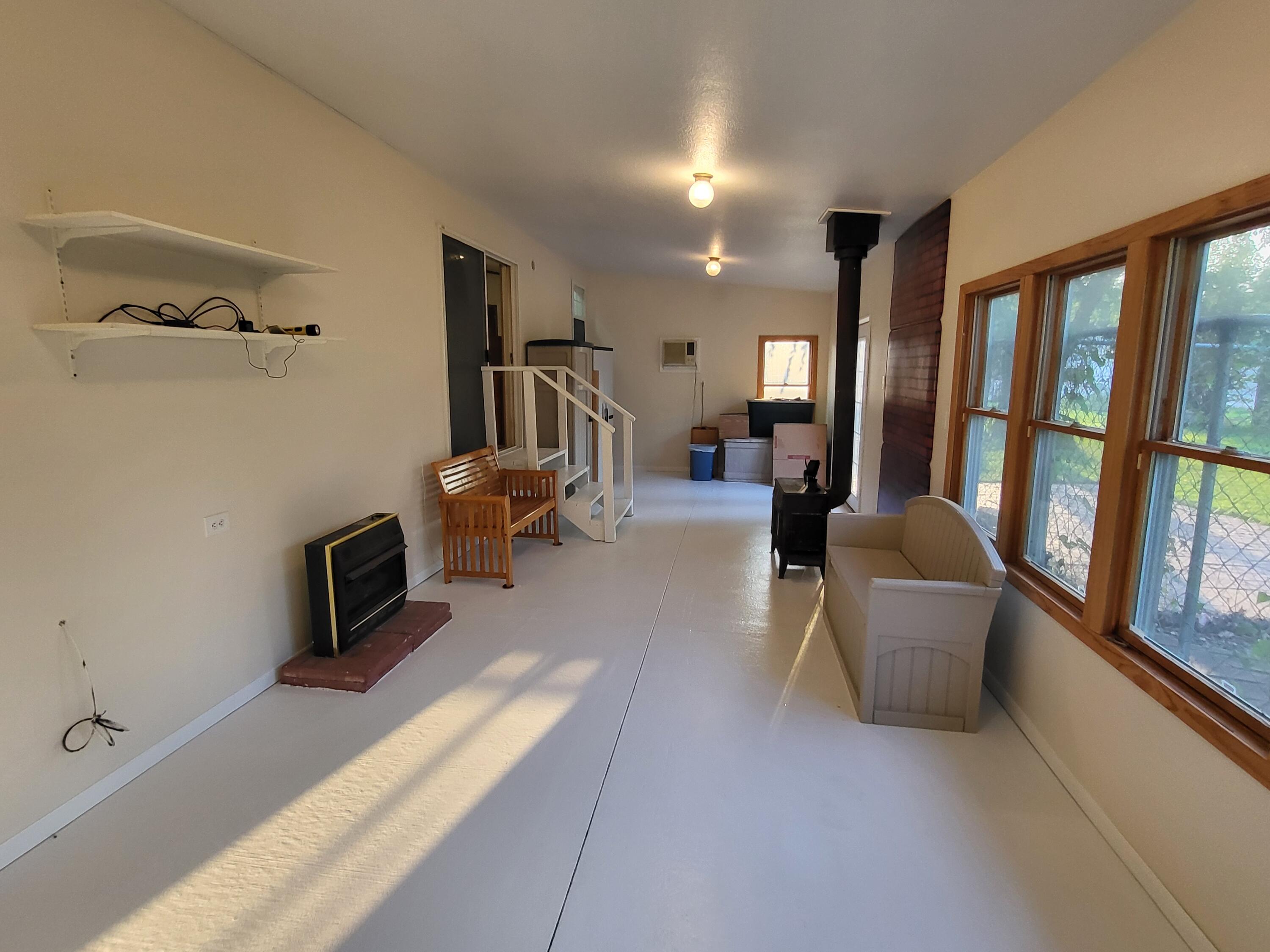 403 W 8th Street Property Photo 18