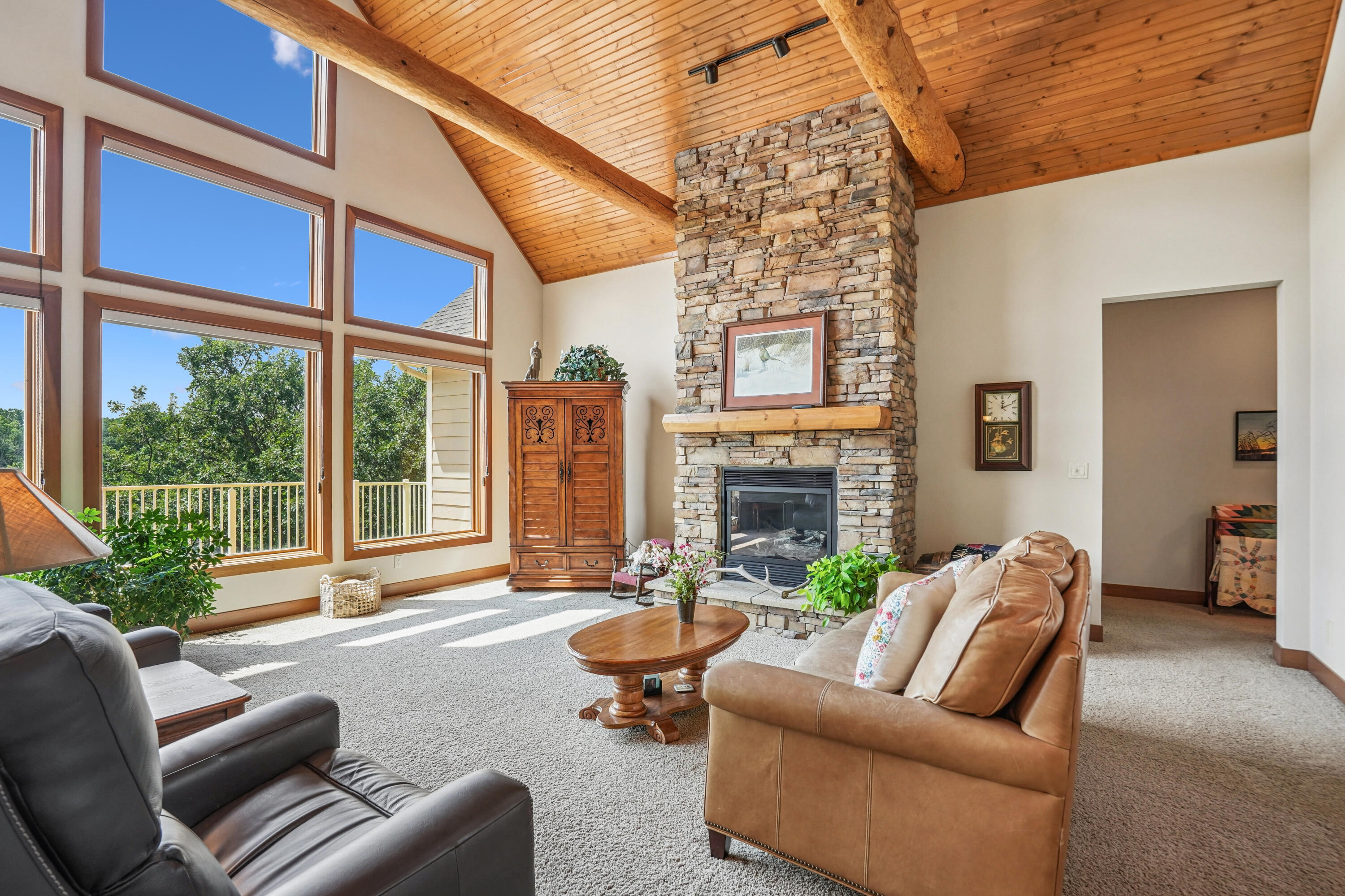 27548 Timber Road Property Photo 7