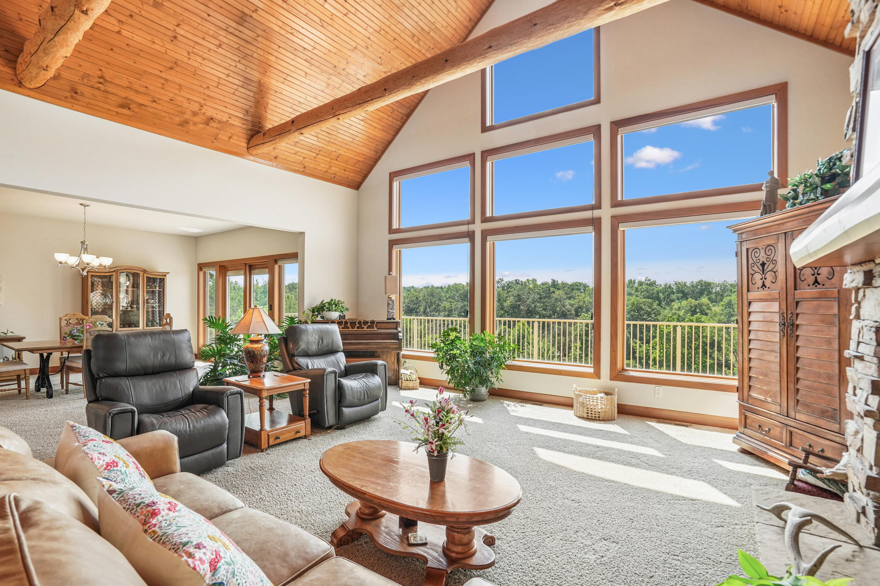27548 Timber Road Property Photo 8