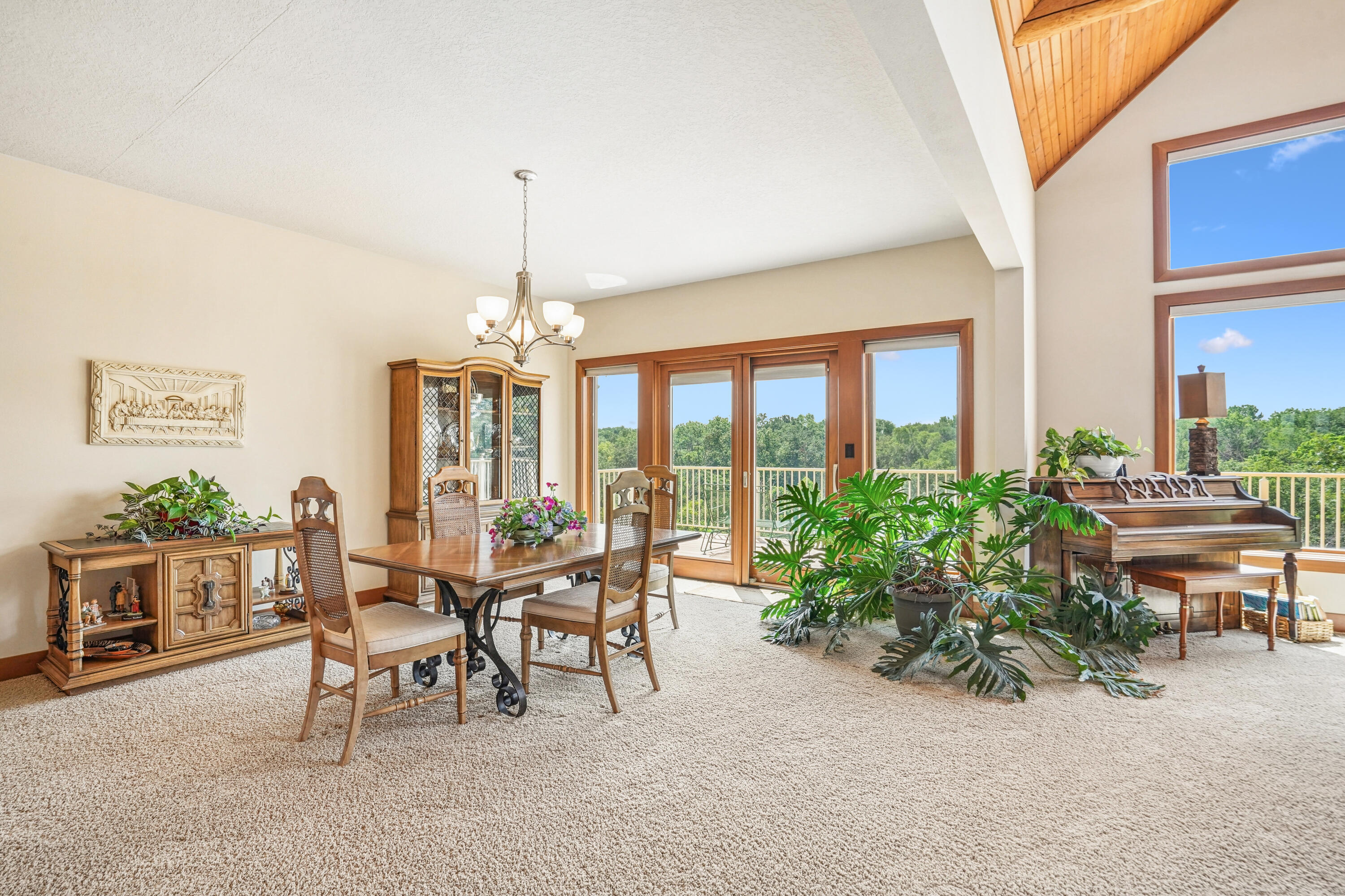 27548 Timber Road Property Photo 9