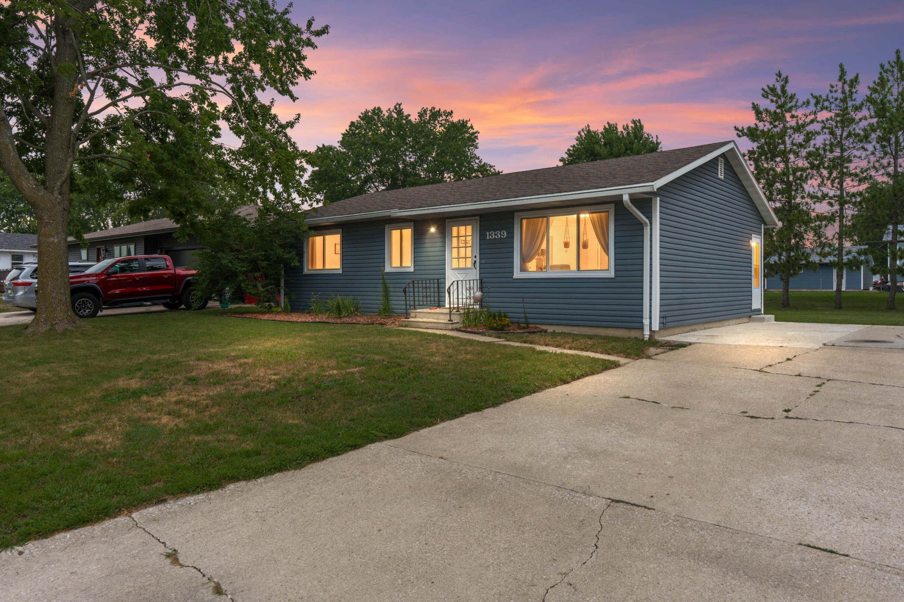 1339 Steiner Boulevard Property Photo 1