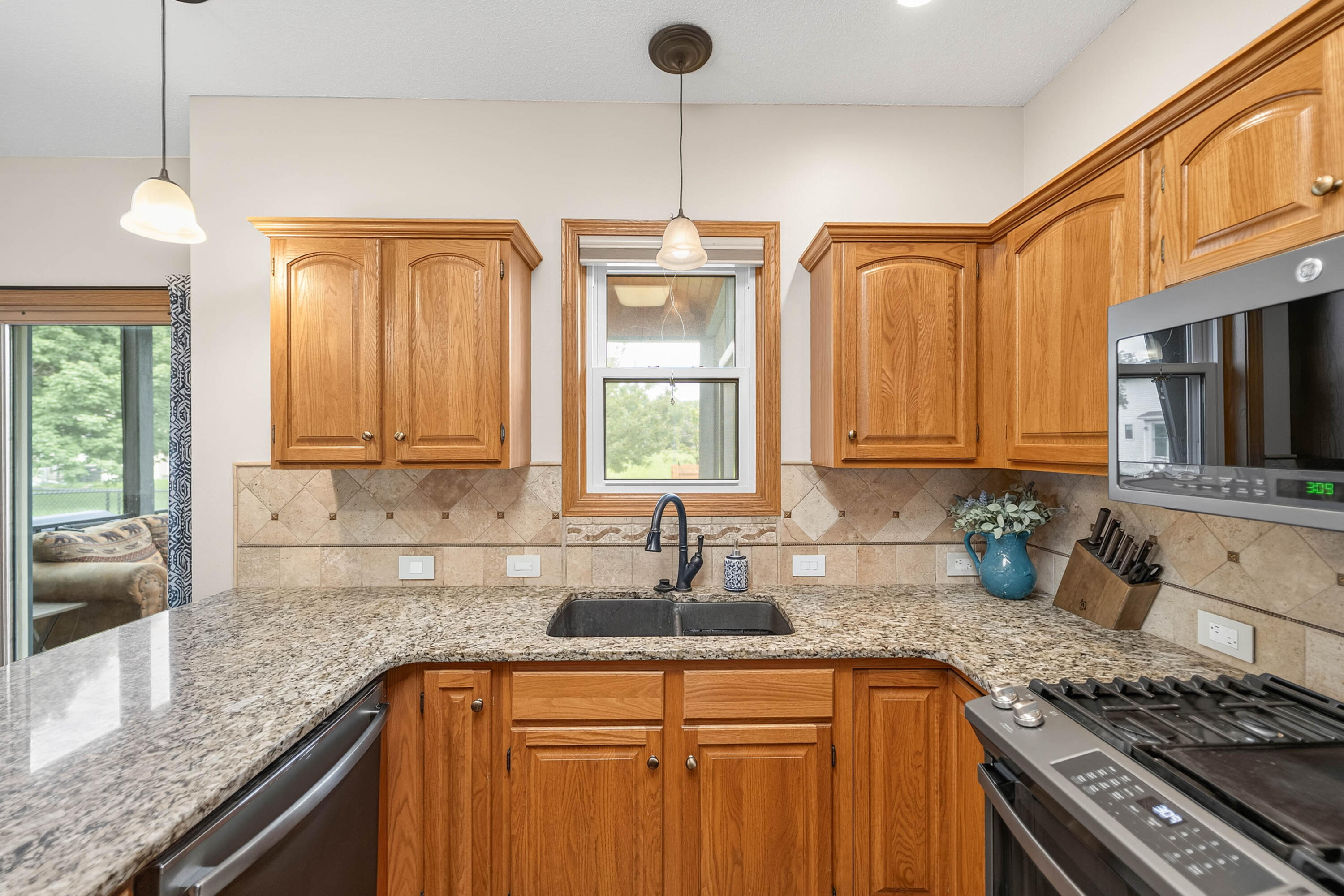 302 Upstill Street Property Photo 10
