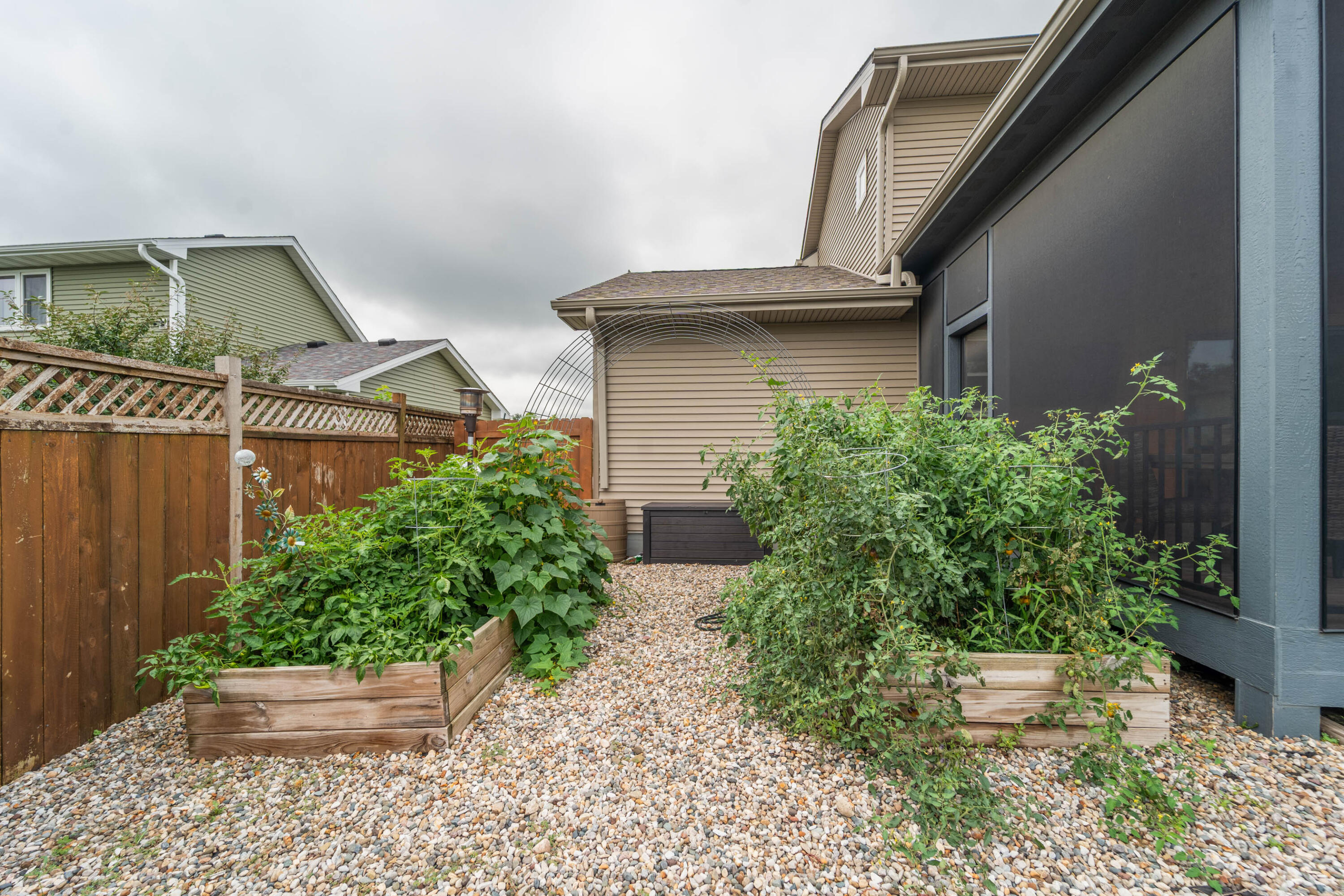 302 Upstill Street Property Photo 32