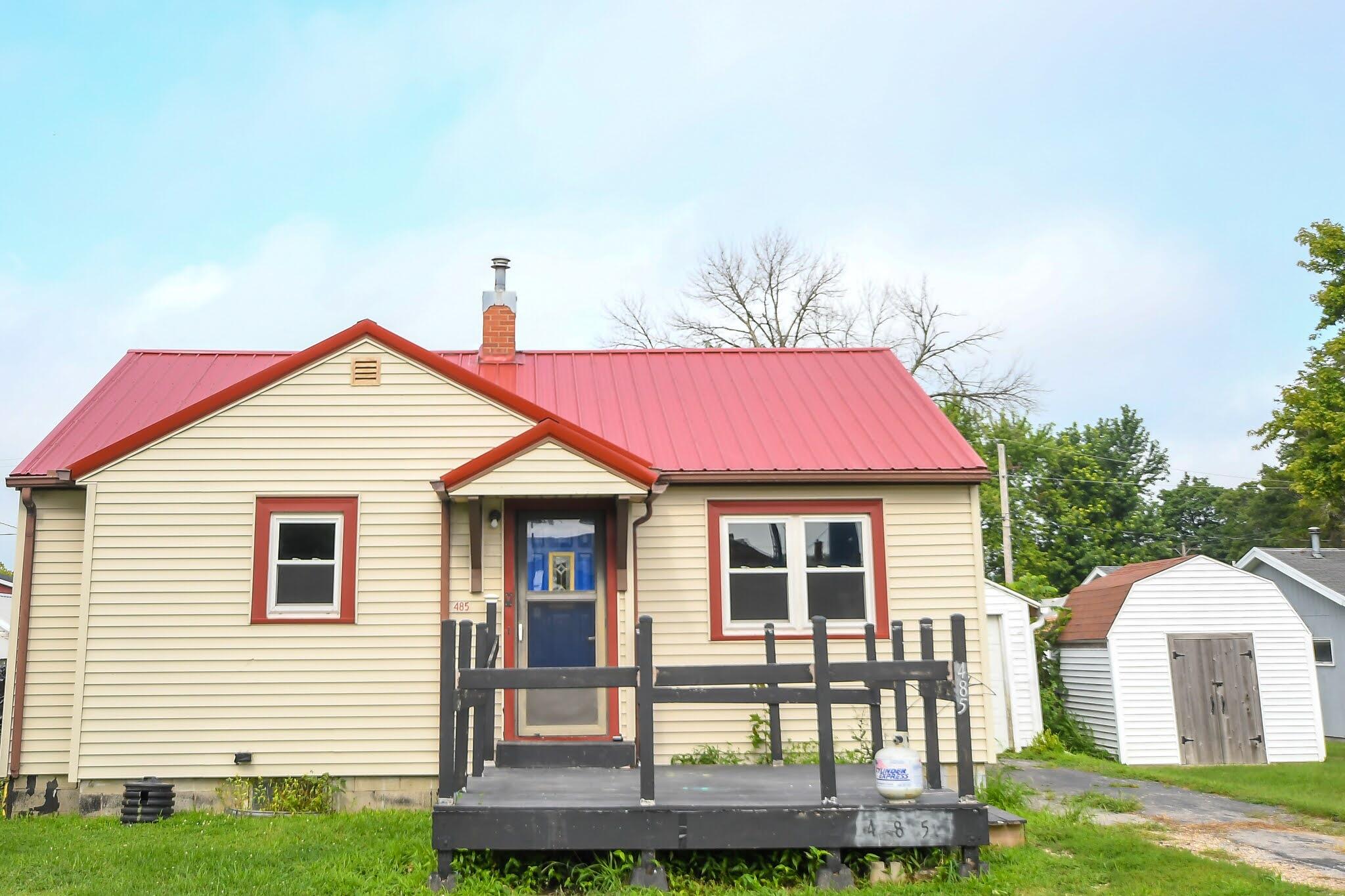 485 Adams Street Property Photo 1