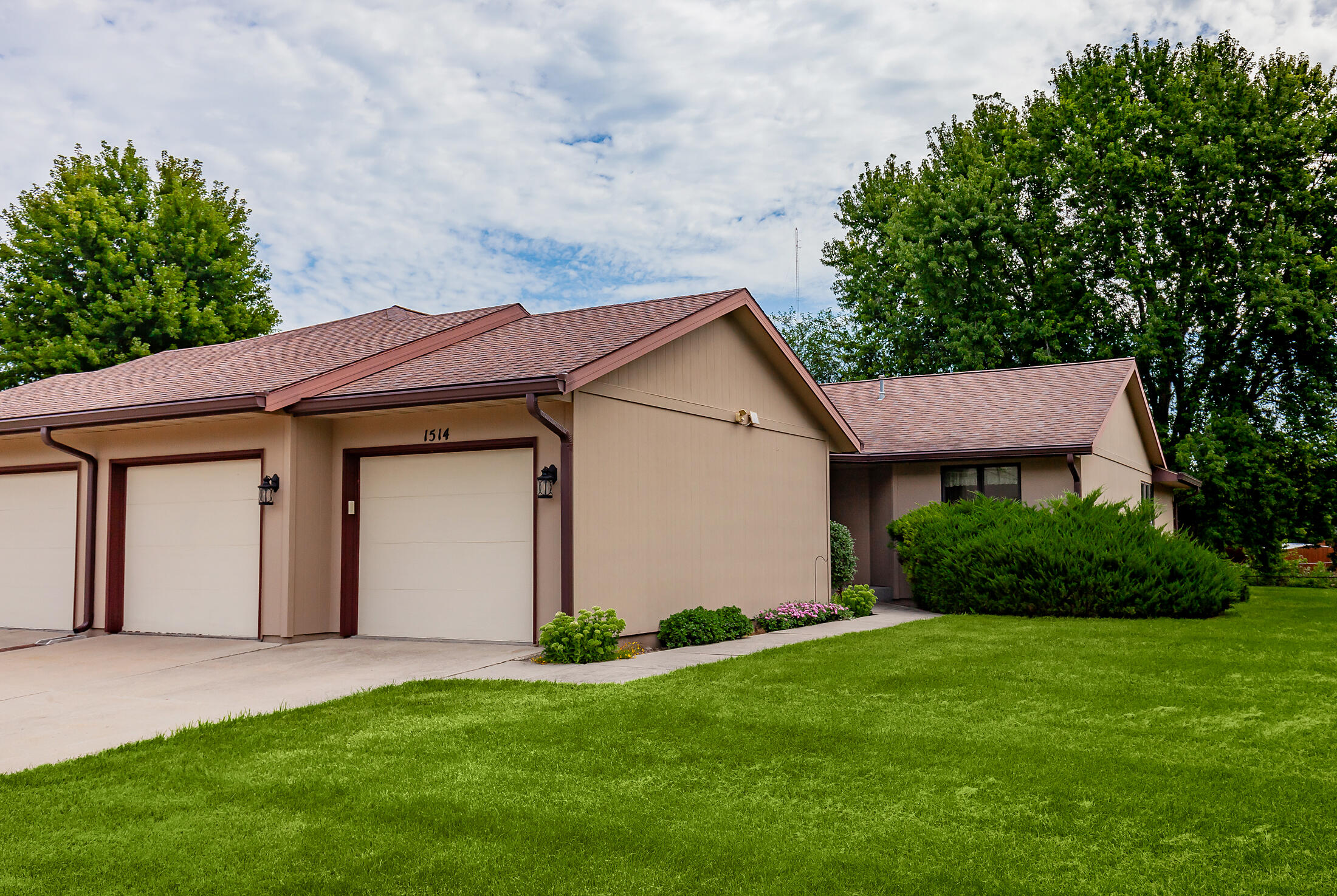 1514 Indiana Avenue Property Photo 1