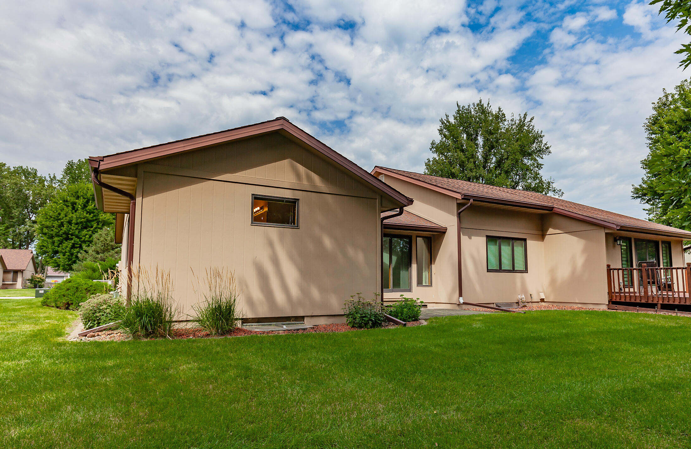 1514 Indiana Avenue Property Photo 4