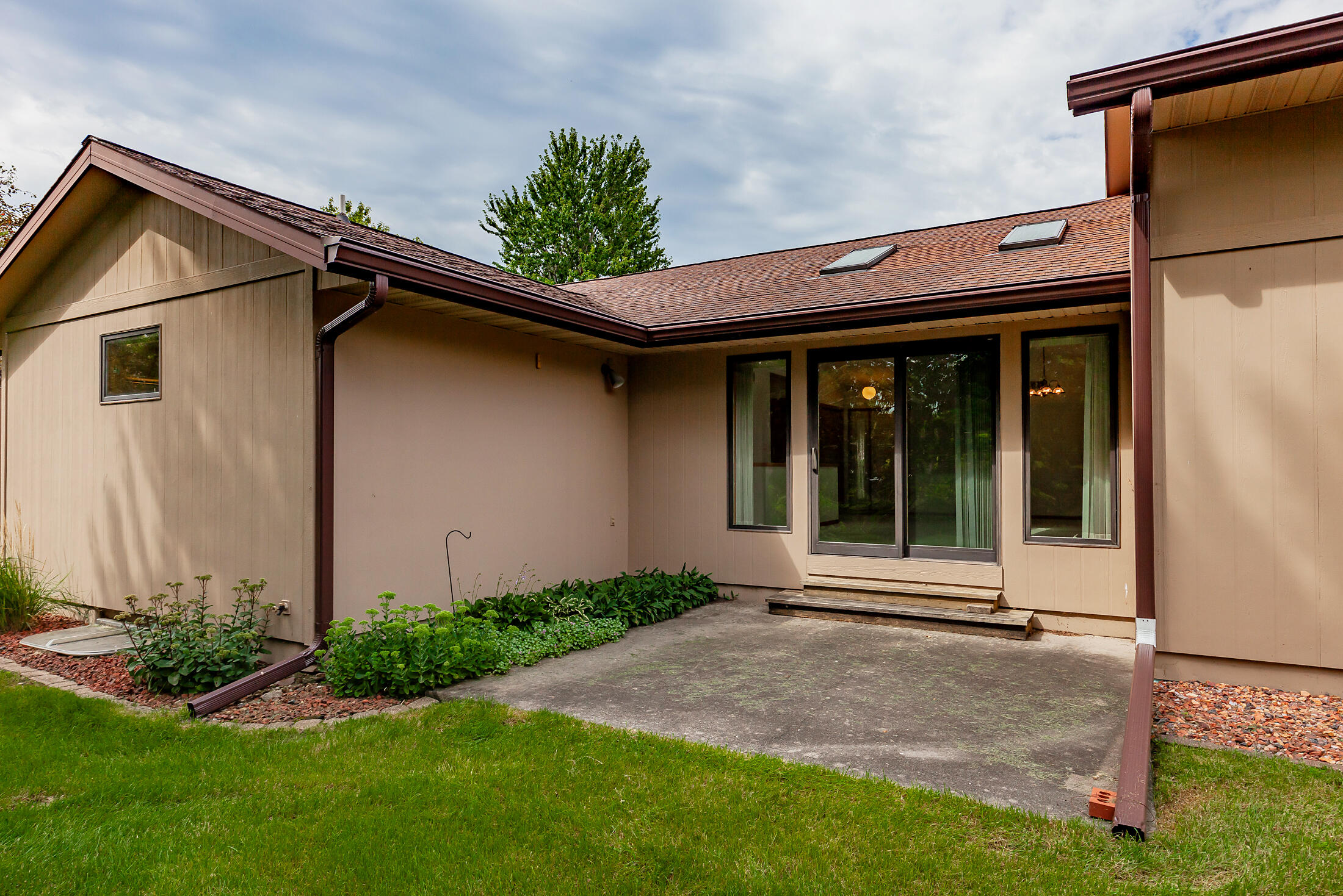 1514 Indiana Avenue Property Photo 5