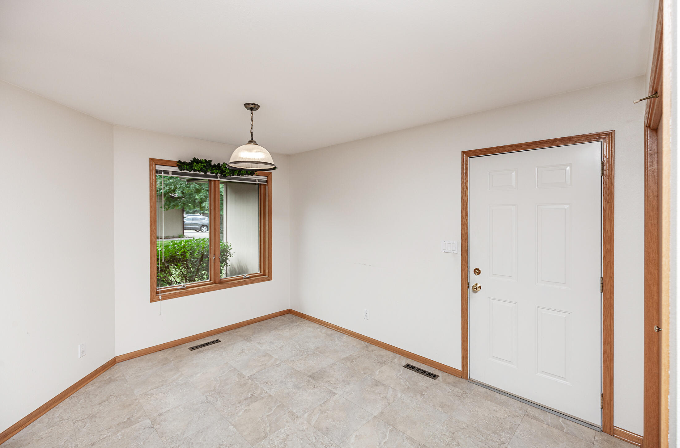 1514 Indiana Avenue Property Photo 15