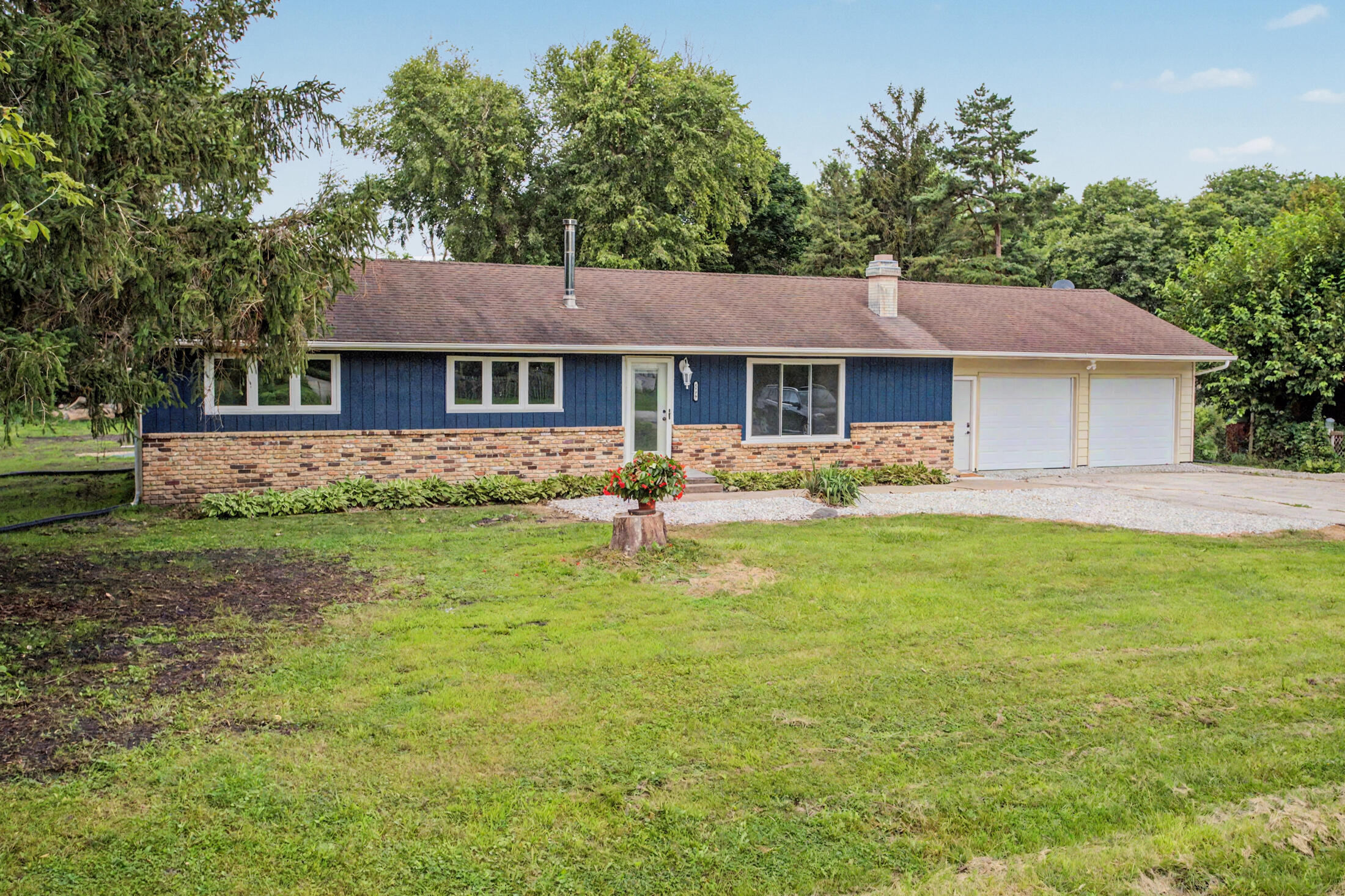 5779 Arrasmith Trail Property Photo 1