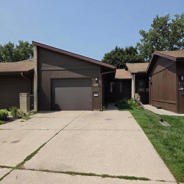 1123 Johnson Street Property Photo 1