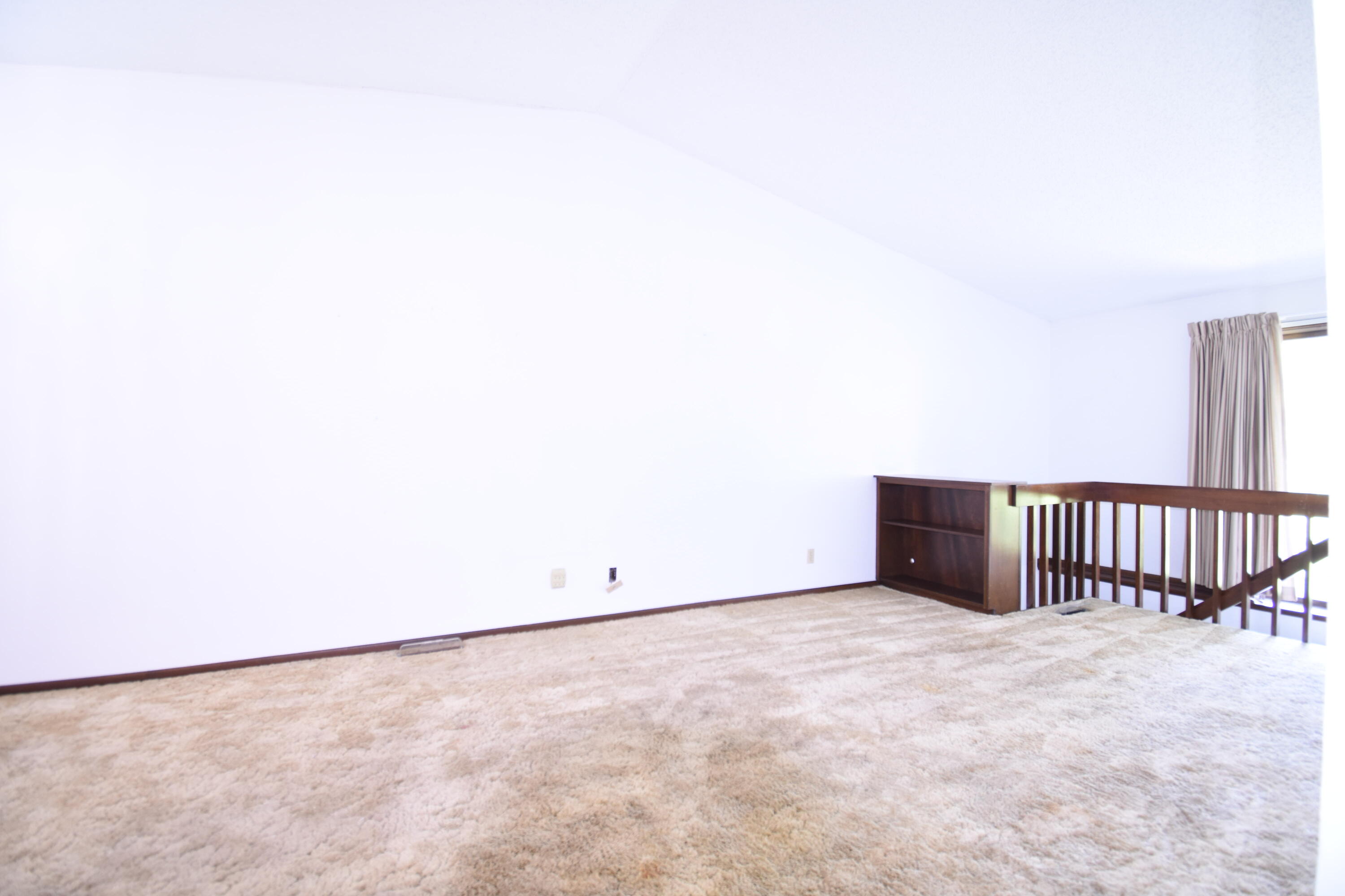 1123 Johnson Street Property Photo 4