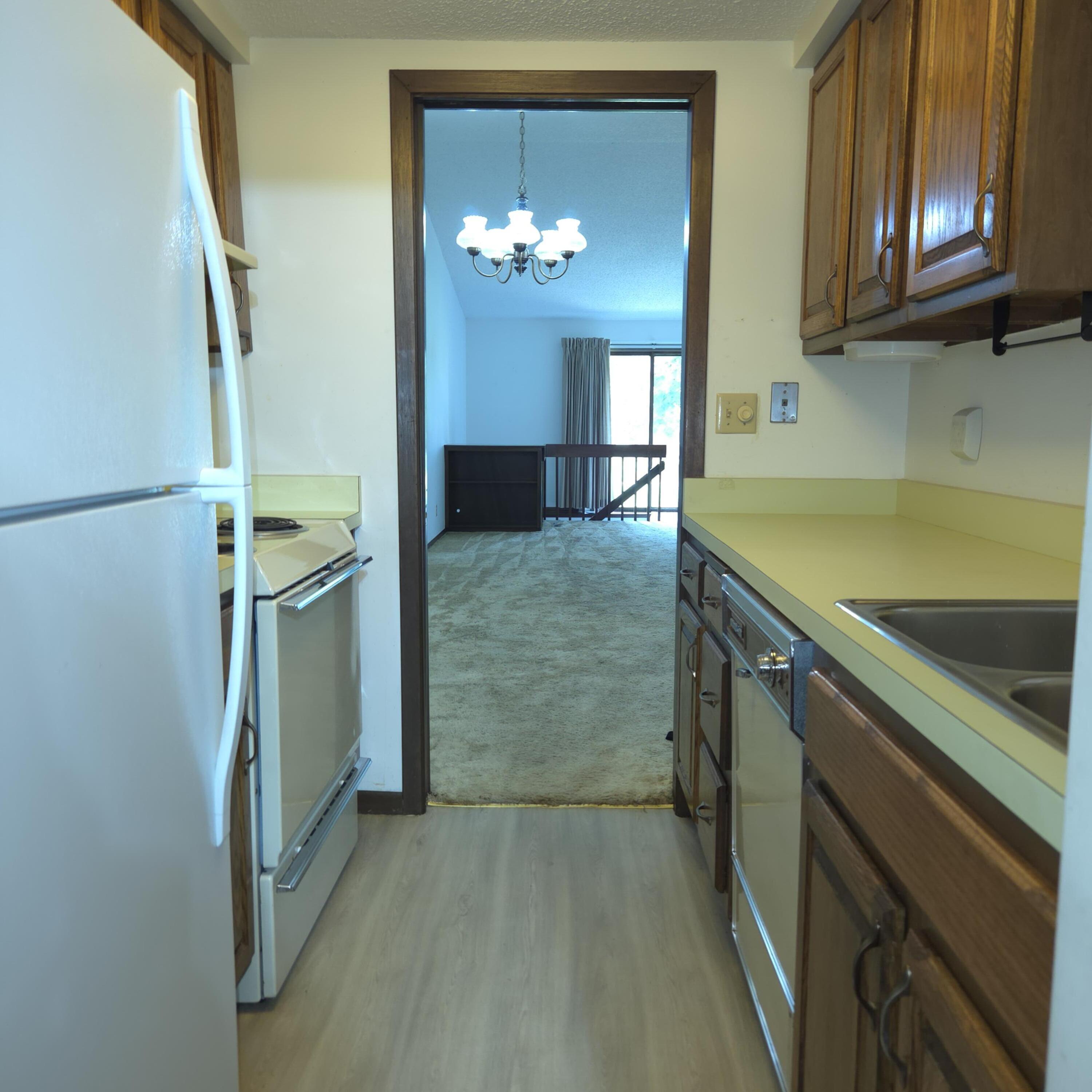 1123 Johnson Street Property Photo 5