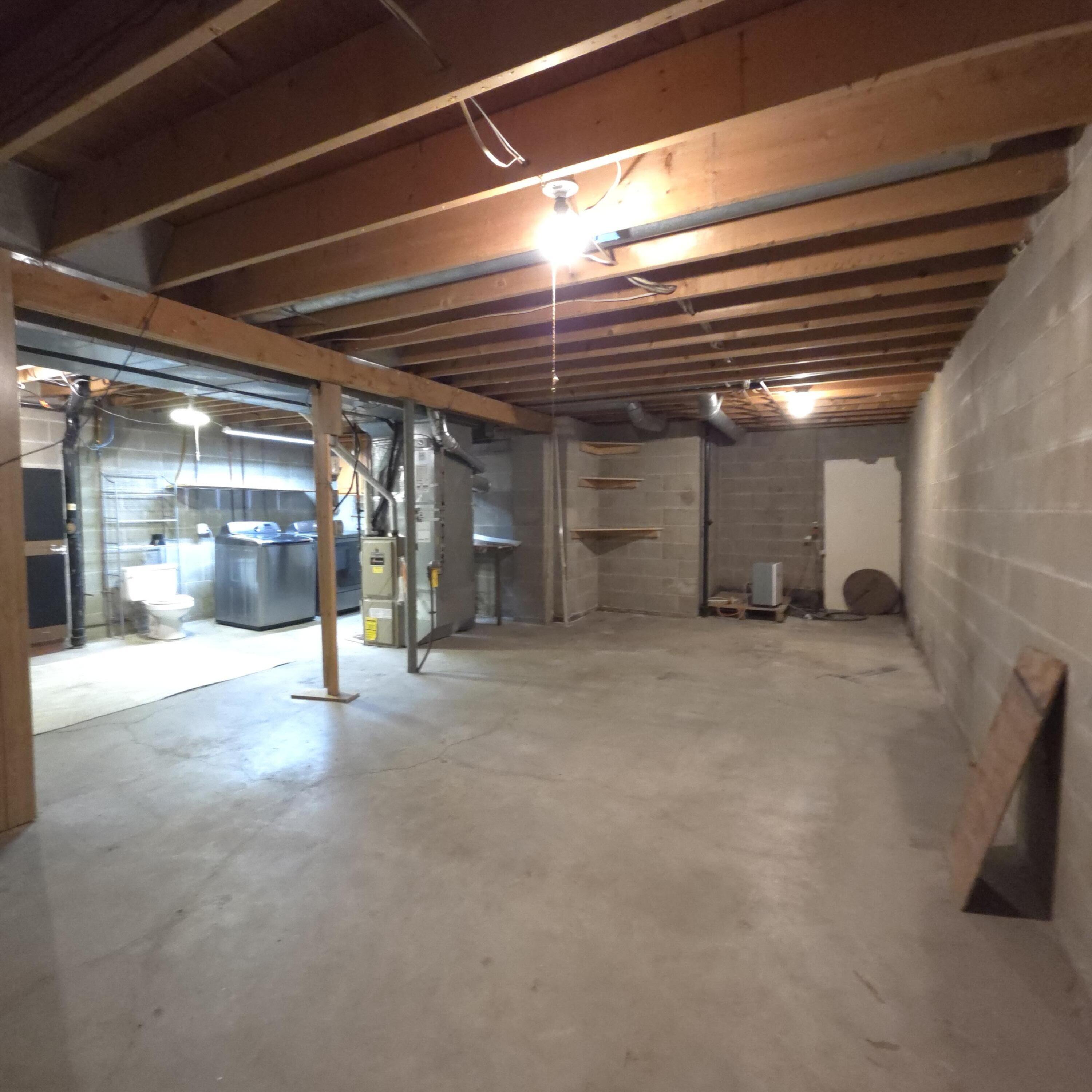 1123 Johnson Street Property Photo 13
