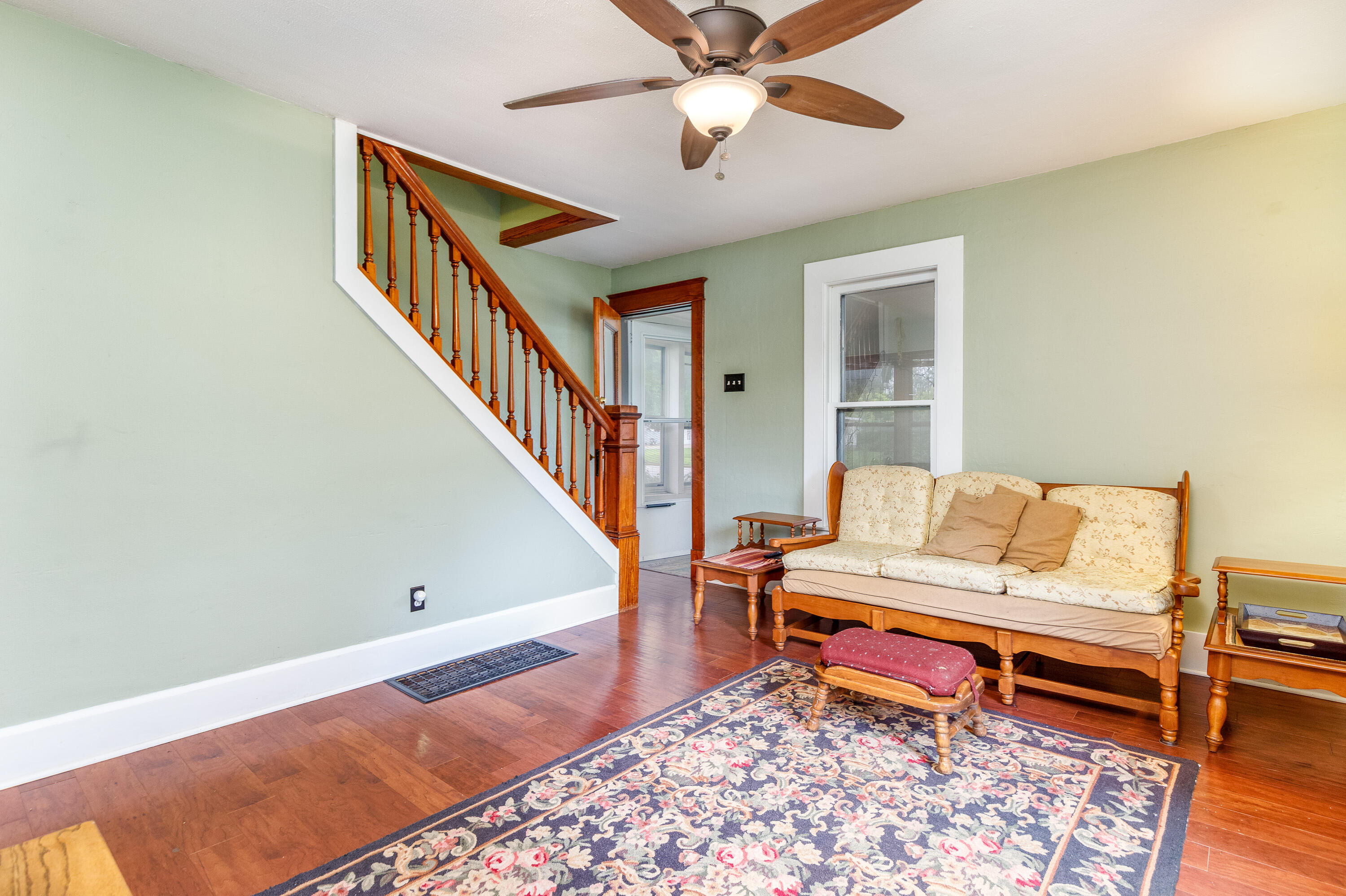 1203 Burnett Avenue Property Photo 7