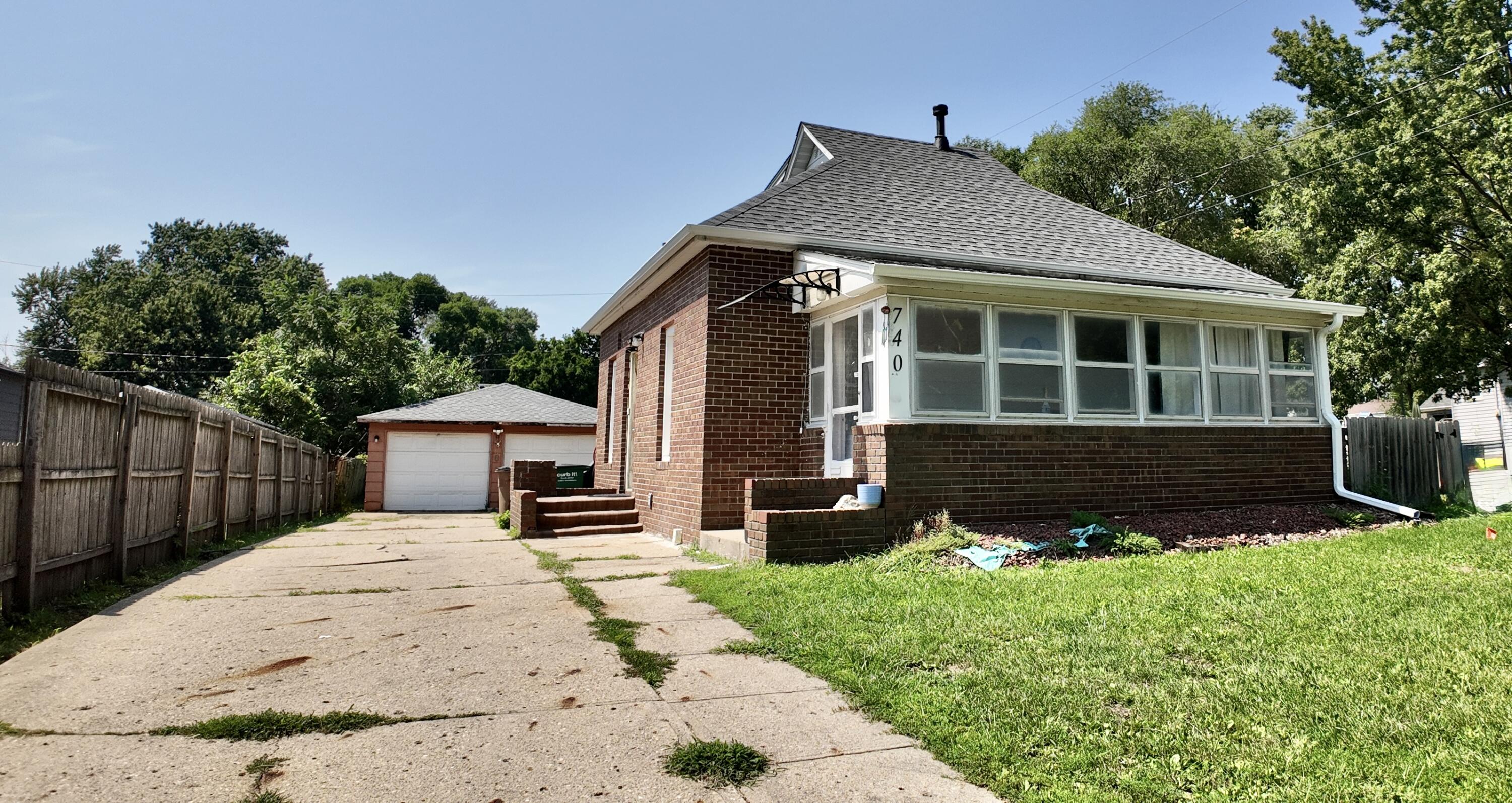 740 9th Street Property Photo 1
