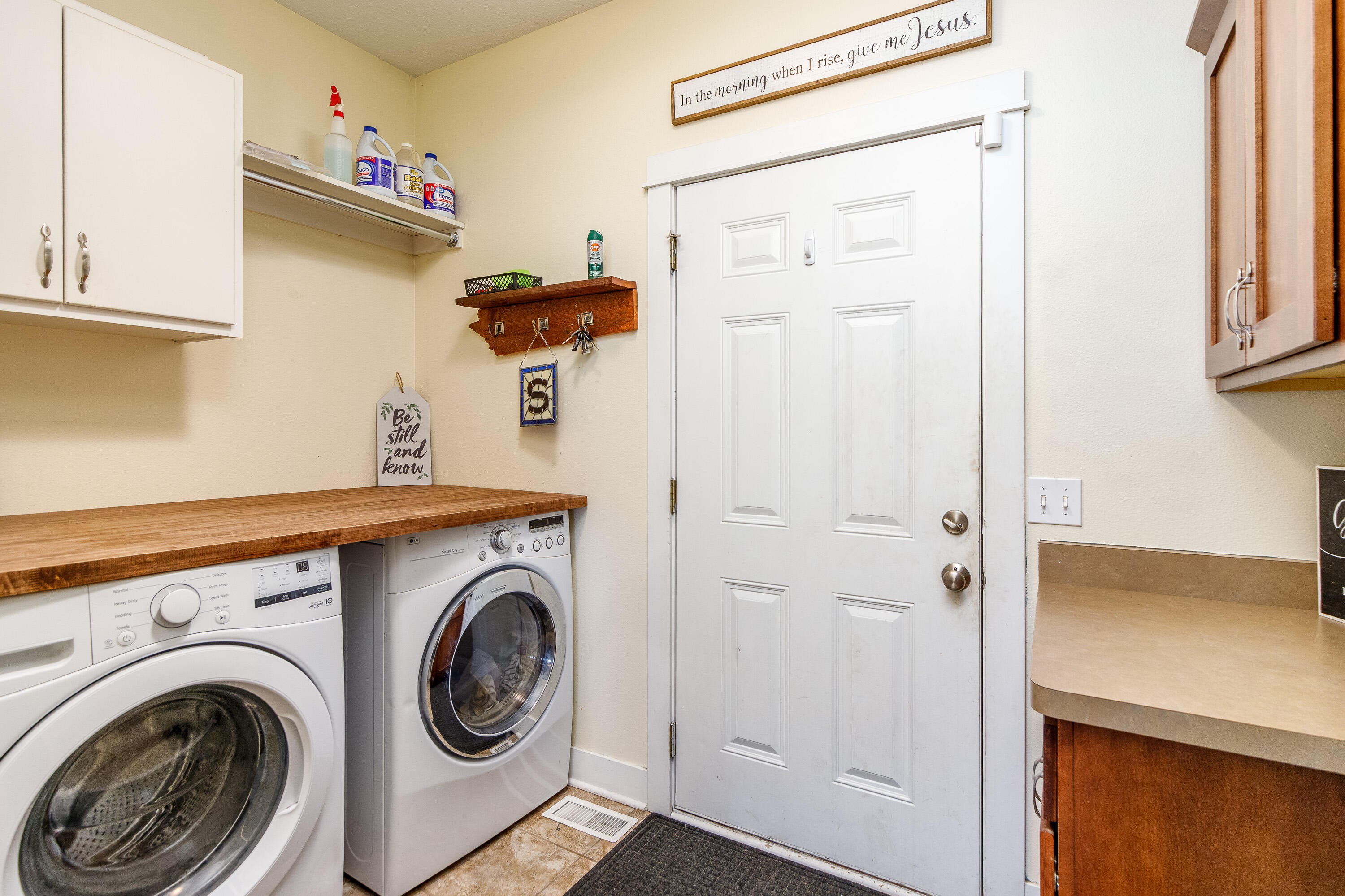 1421 Jacobson Drive Property Photo 10