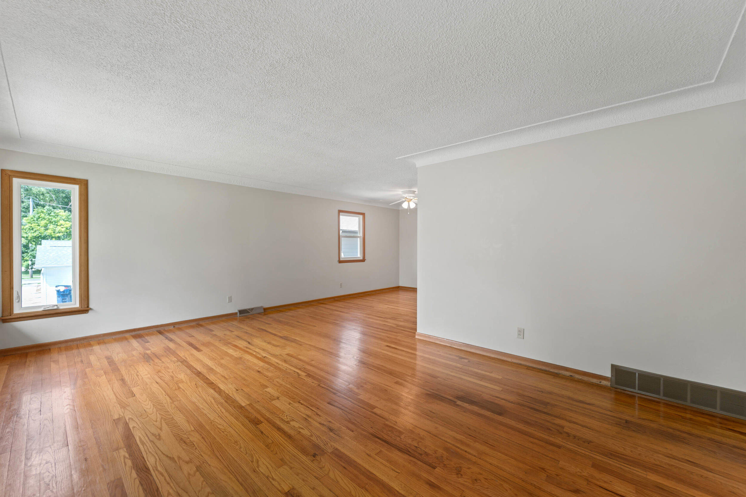 6501 Airline Avenue Property Photo 4