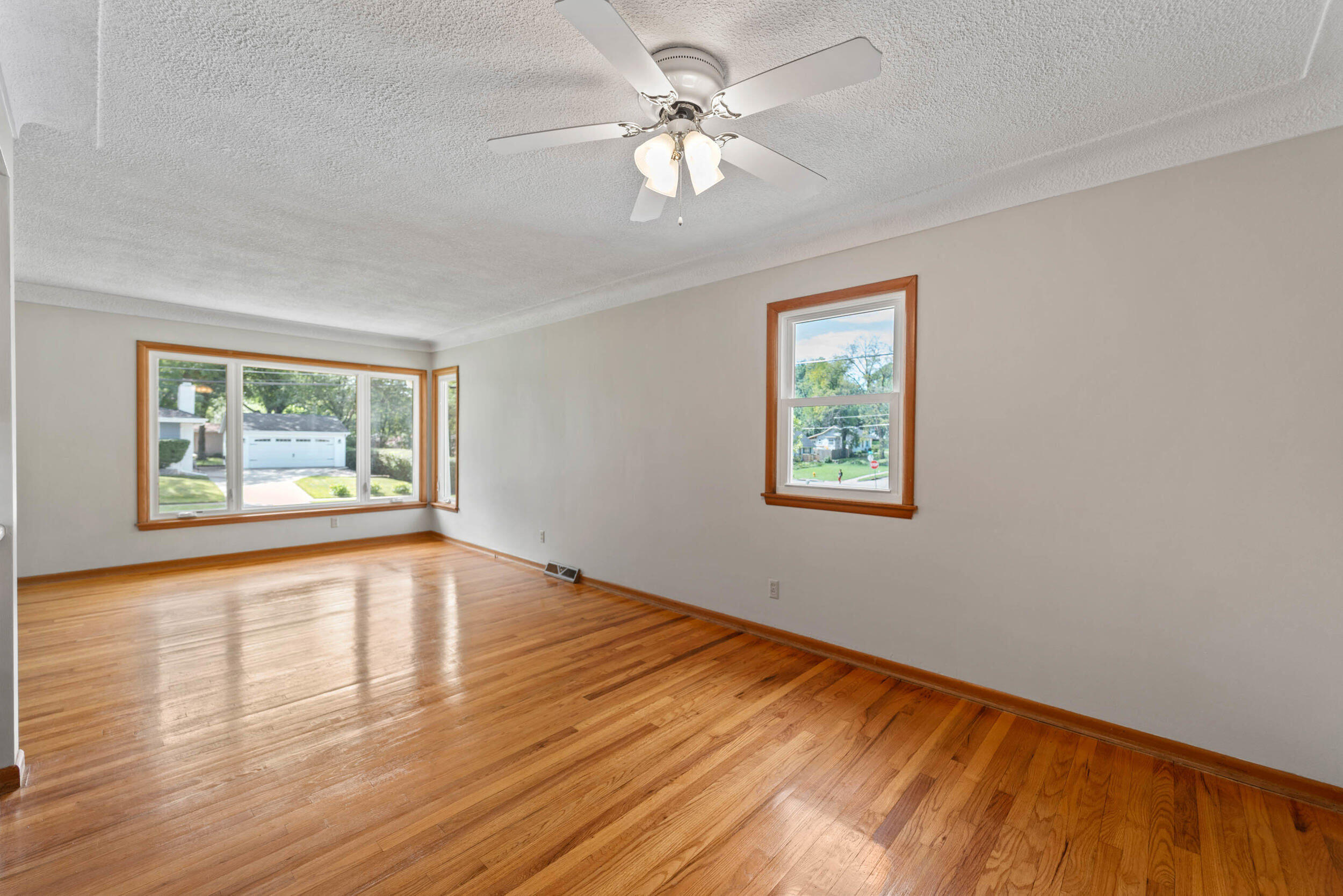 6501 Airline Avenue Property Photo 8