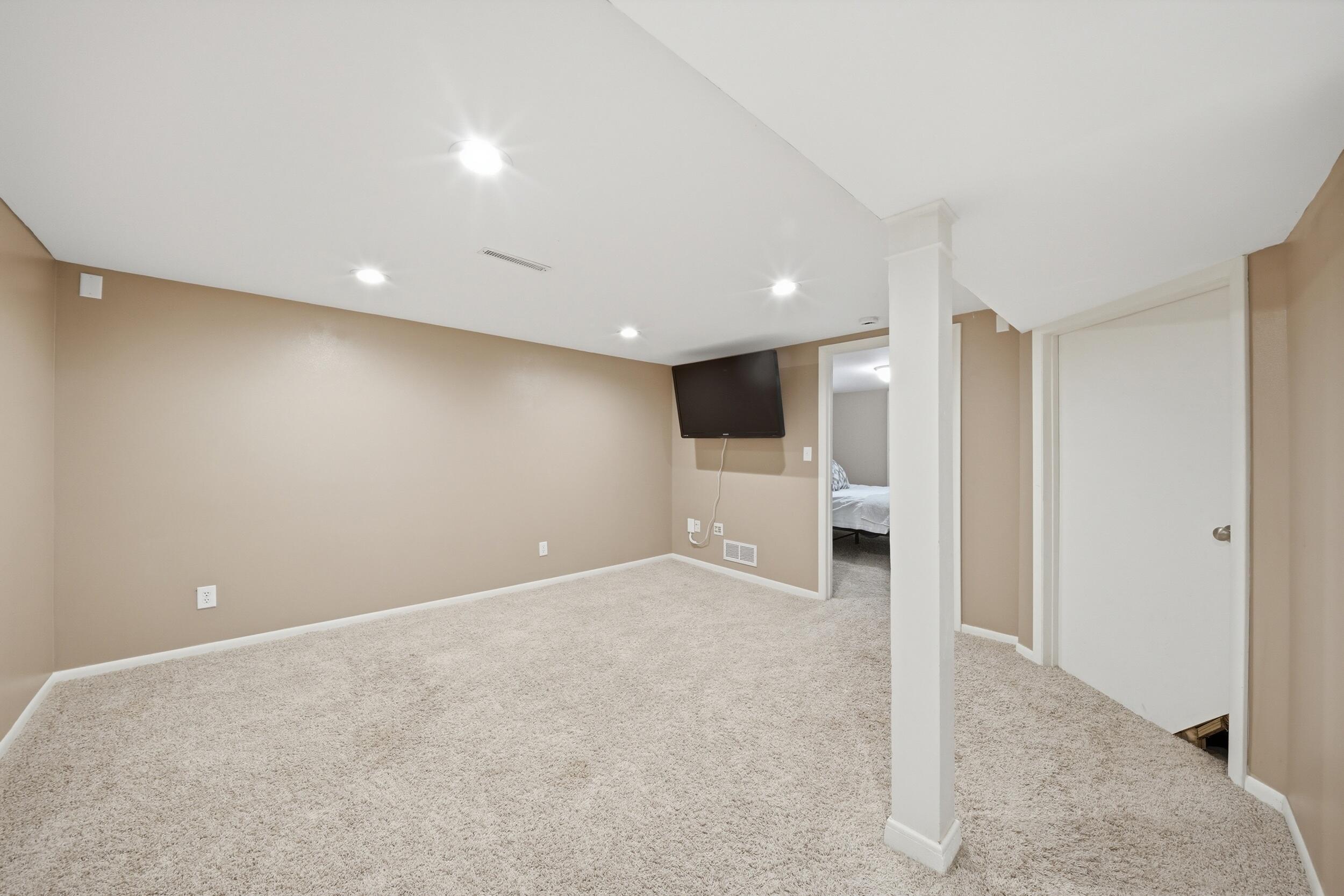 704 15th Street Property Photo 13