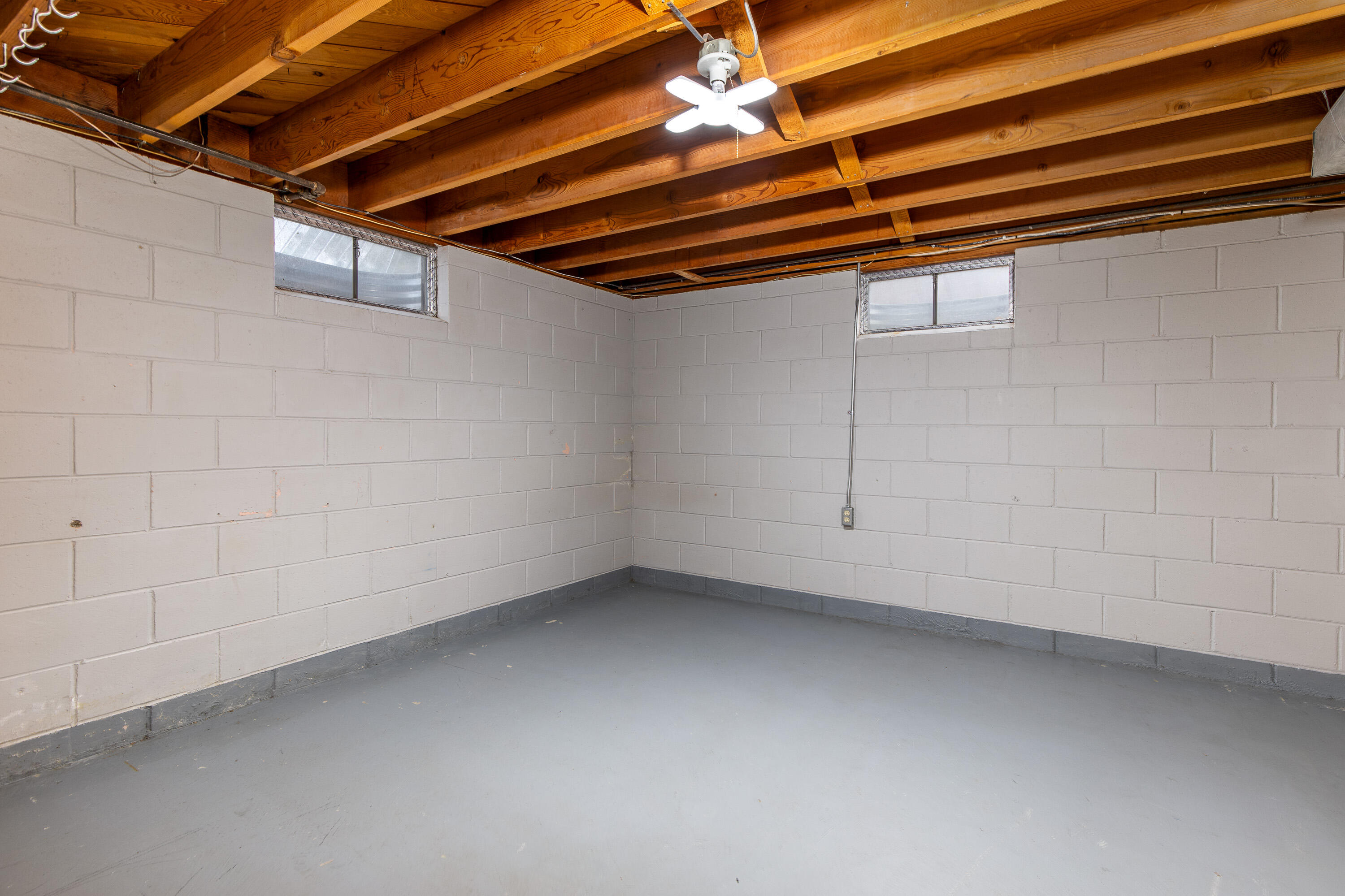 418 S Cedar Street Property Photo 18