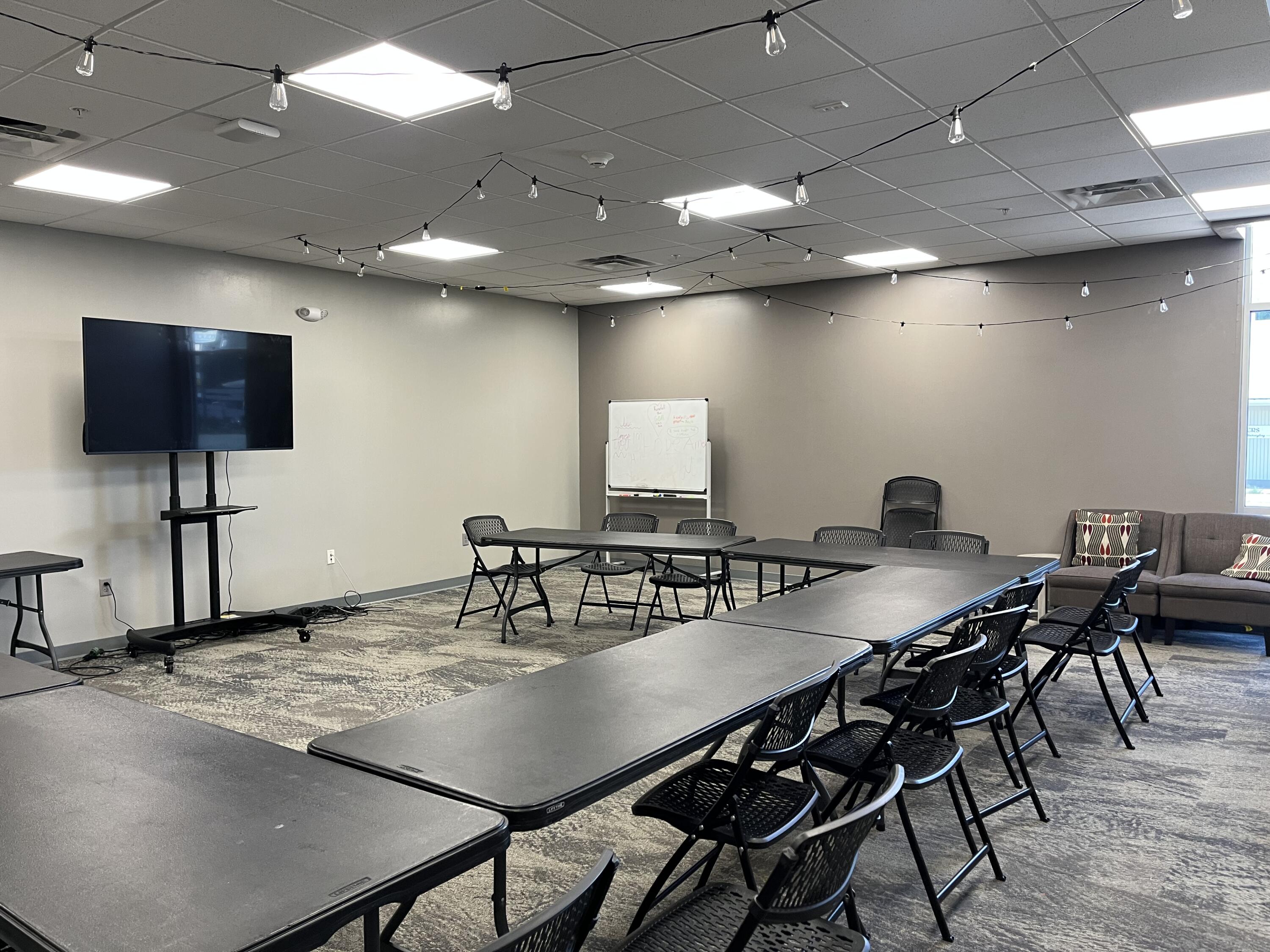 3329 Lincoln Way Property Photo 10