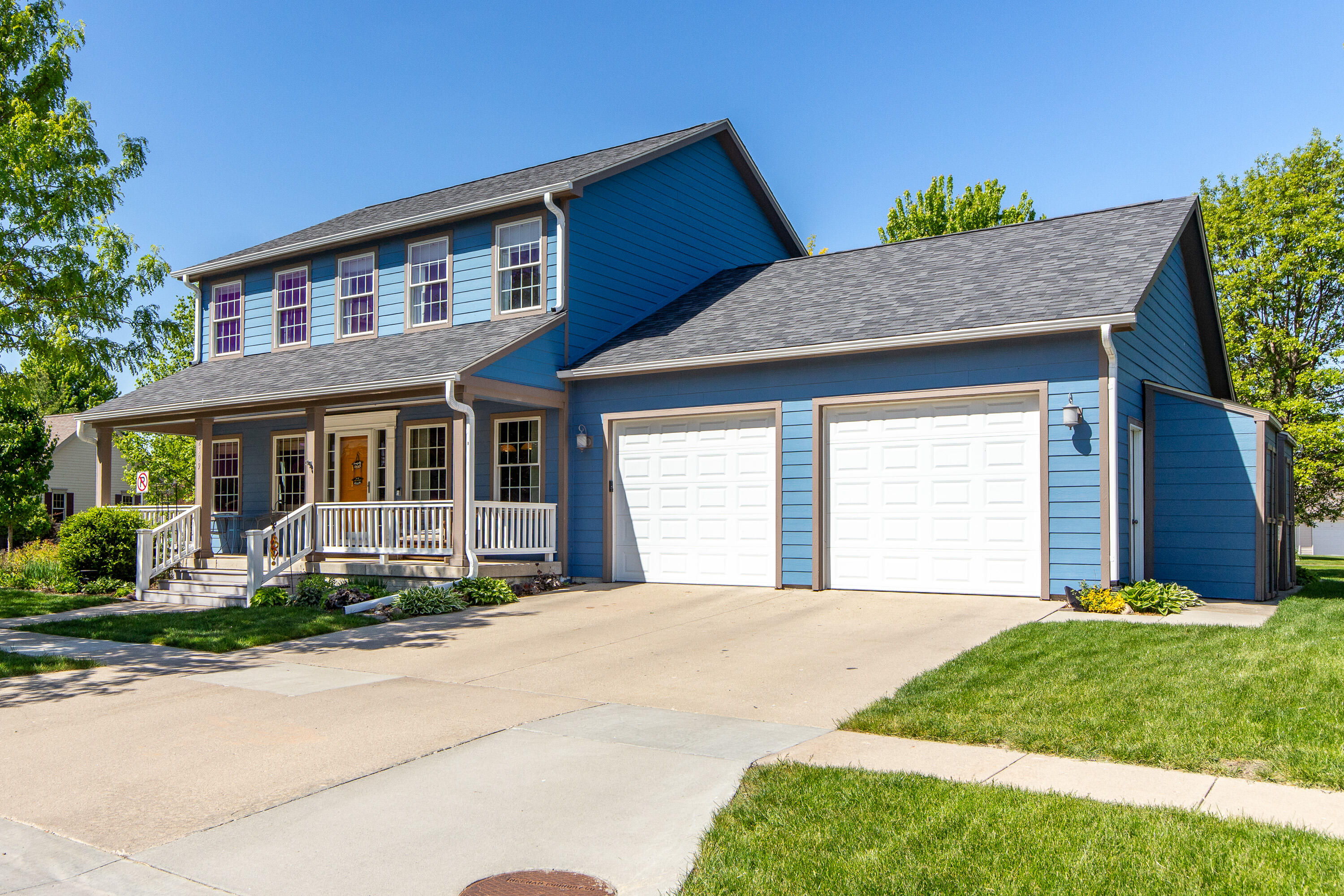 2609 Somerset Drive Property Photo 1