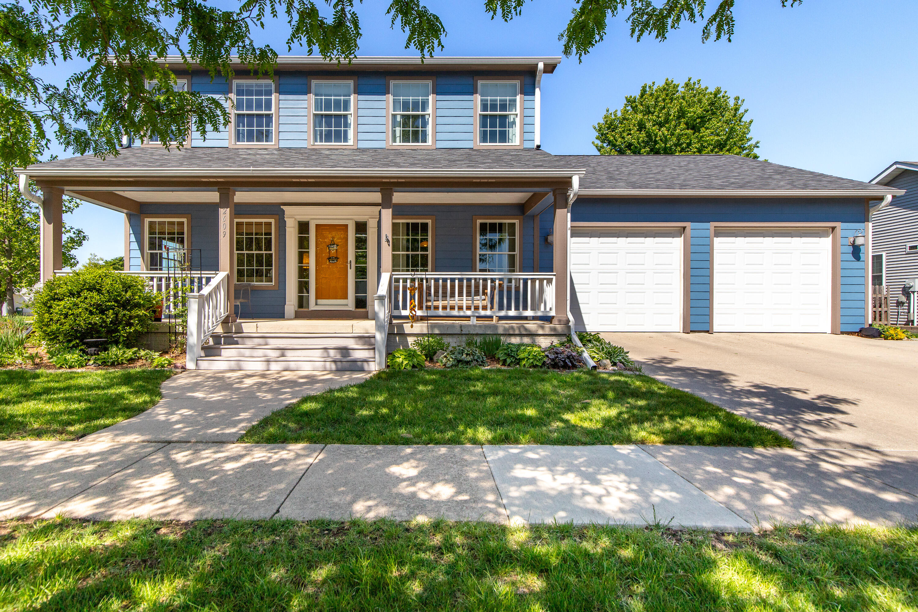 2609 Somerset Drive Property Photo 2