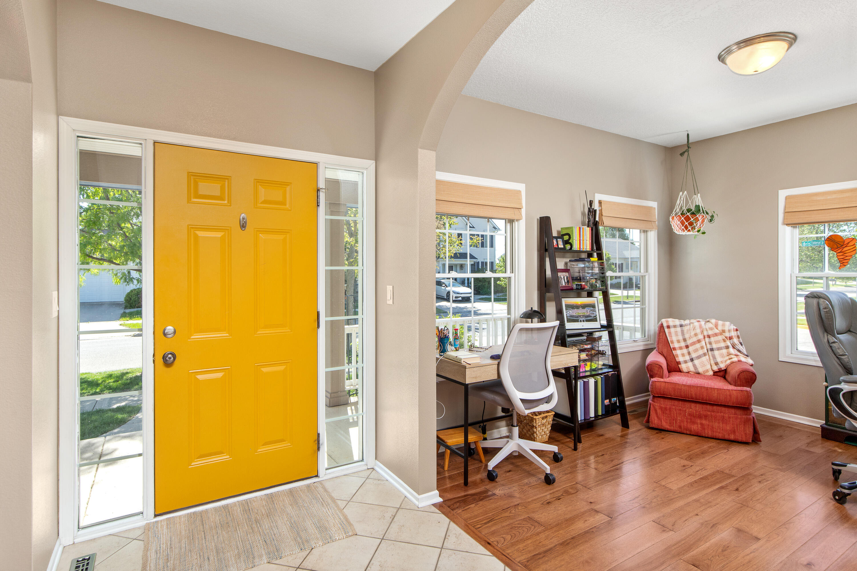 2609 Somerset Drive Property Photo 4