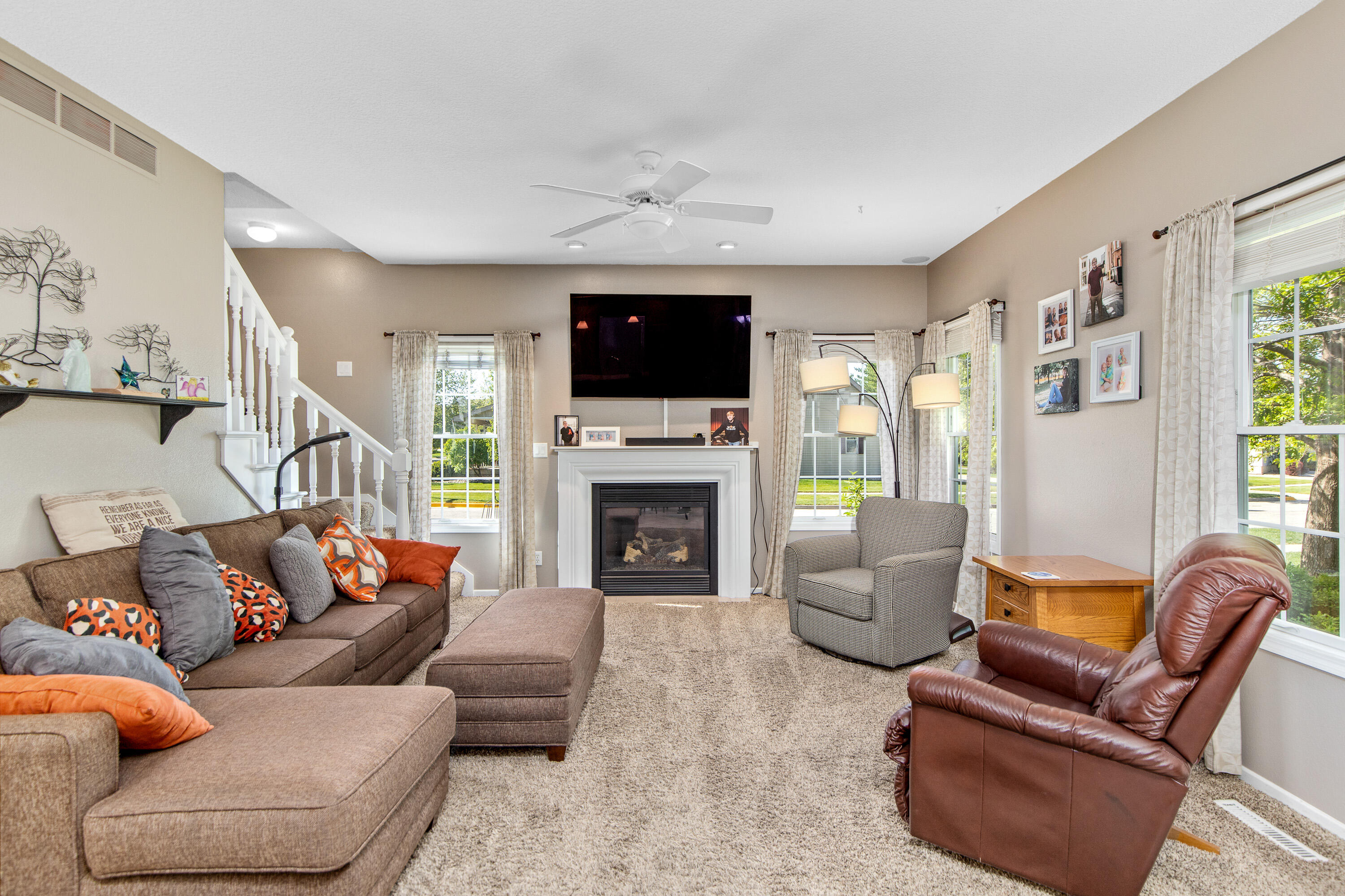 2609 Somerset Drive Property Photo 10