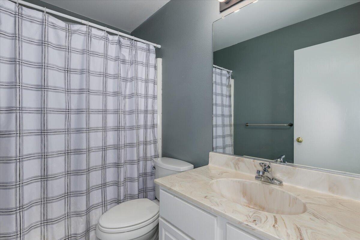 4532 Clemens Boulevard Property Photo 17